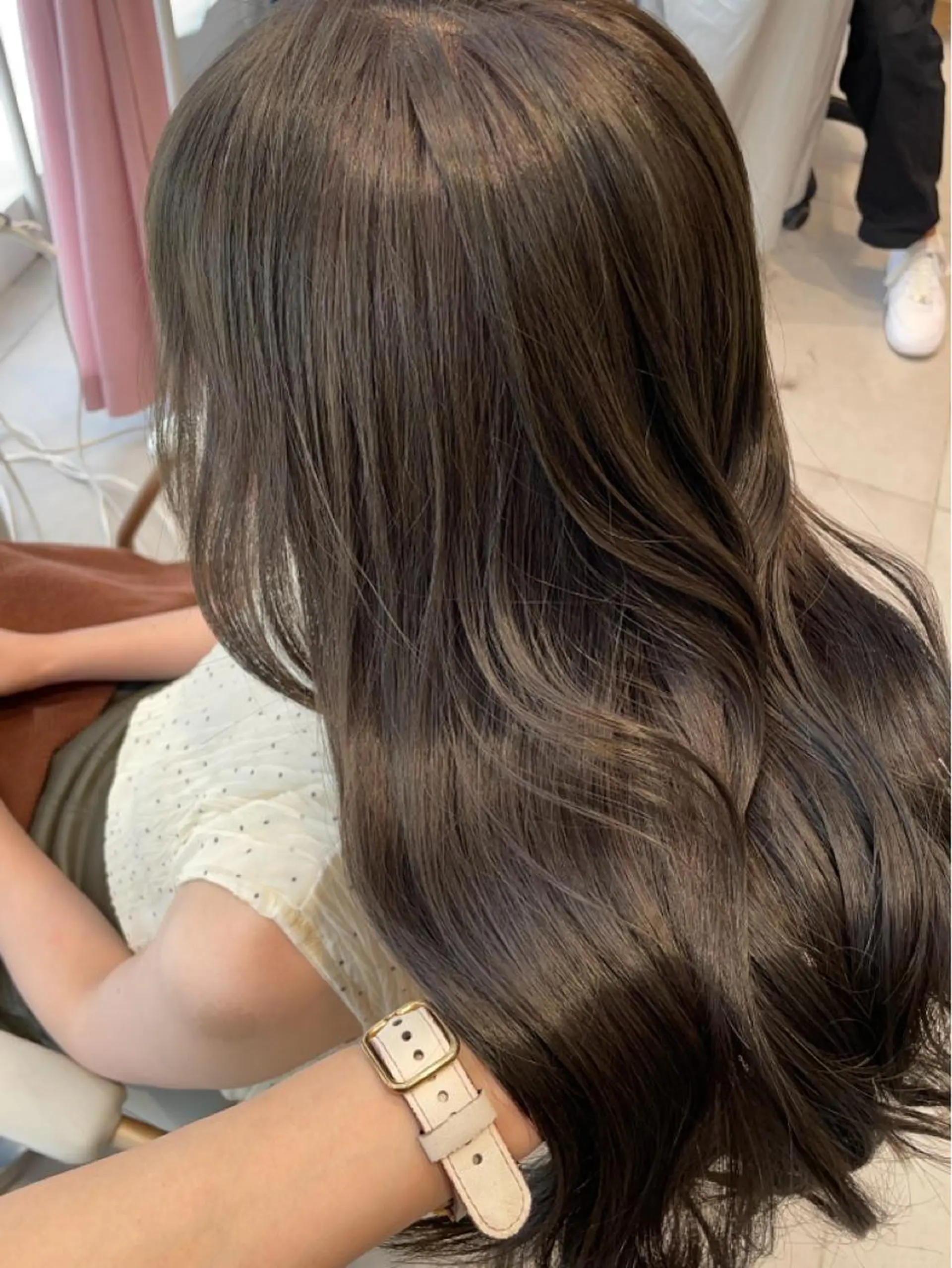 ロング カラー ヘアアレンジ 🤎小顔レイヤー /ベージュ🤎友香のヘアスタイル