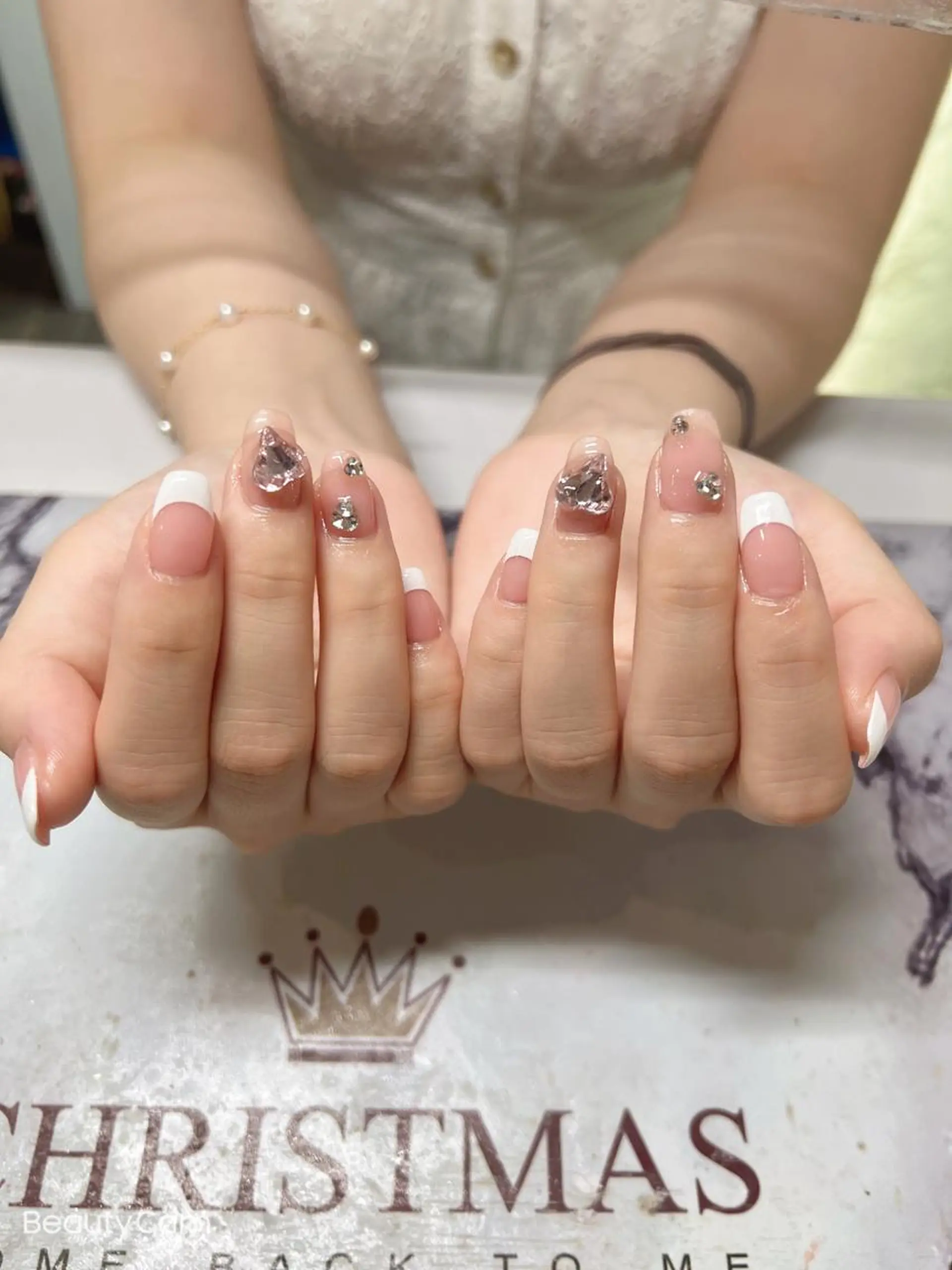 ネイル ガレンドウ 白澤 愛子のネイルデザイン