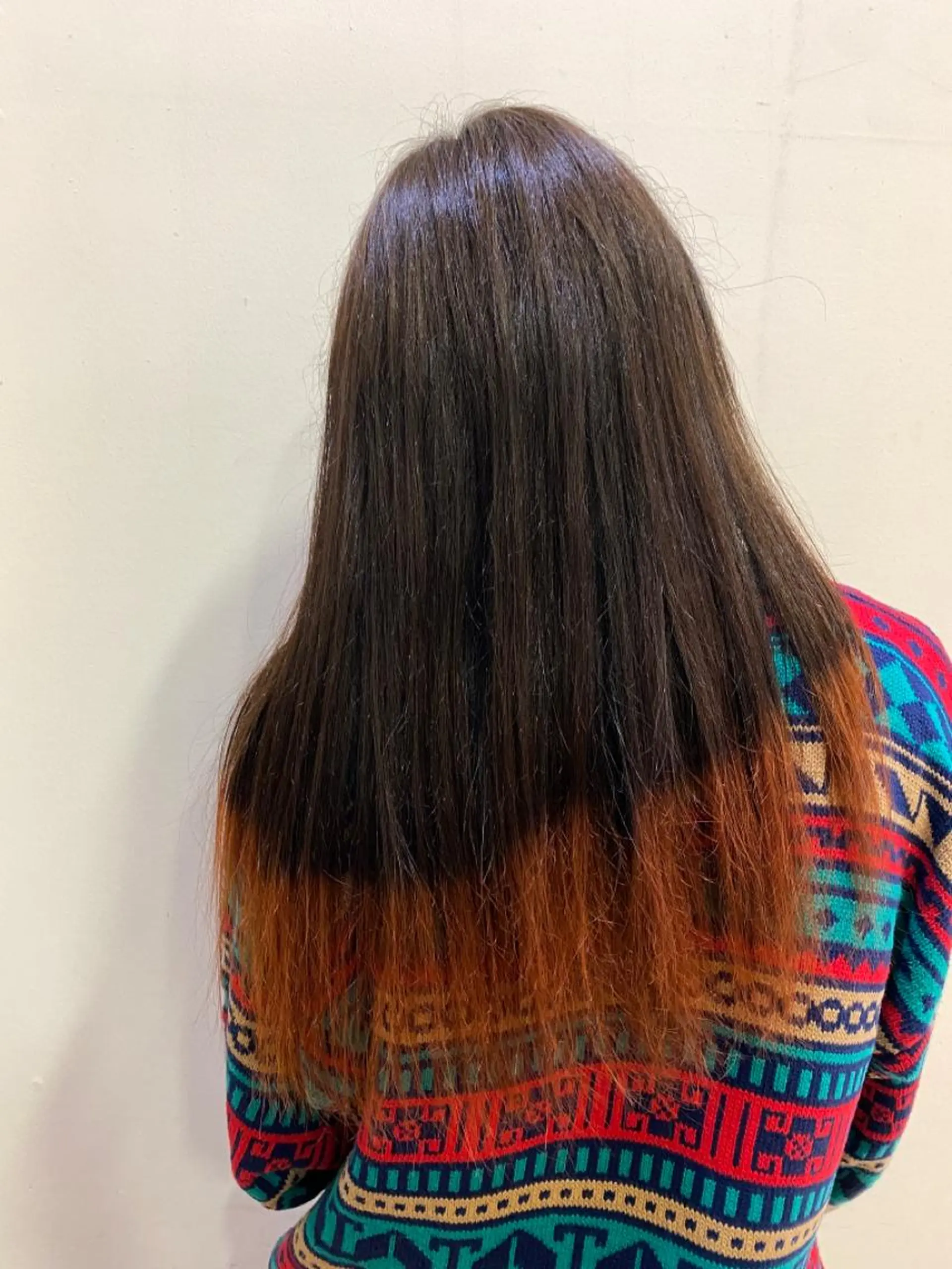 セミロング カラー 美髪改善・ブリーチ tadasuke⭐️のヘアスタイル