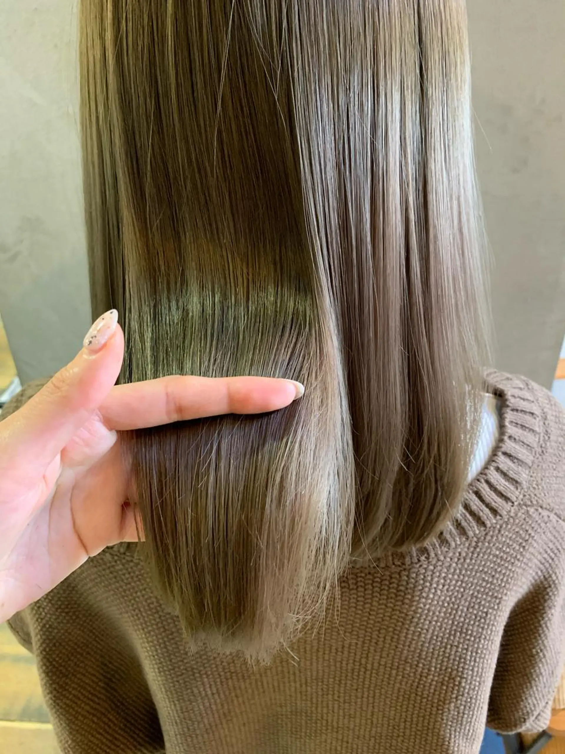 ミディアム カラー botan KOZUEのヘアスタイル