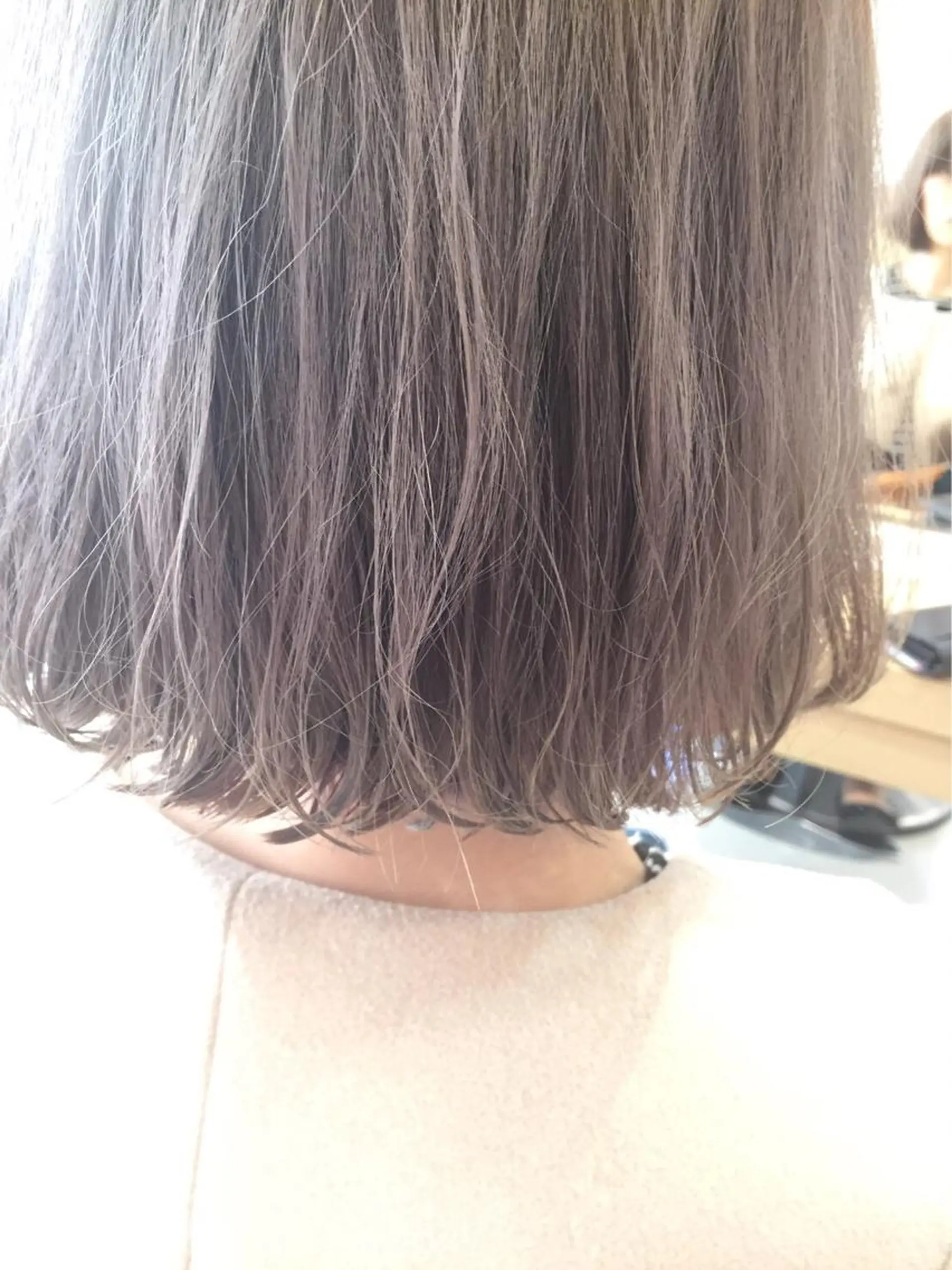 カラー アッシュ ブリーチ ハイライトカラー ラベンダーカラー ラベンダーアッシュ 小田原NO1 美容師 飯田飛翔のヘアスタイル