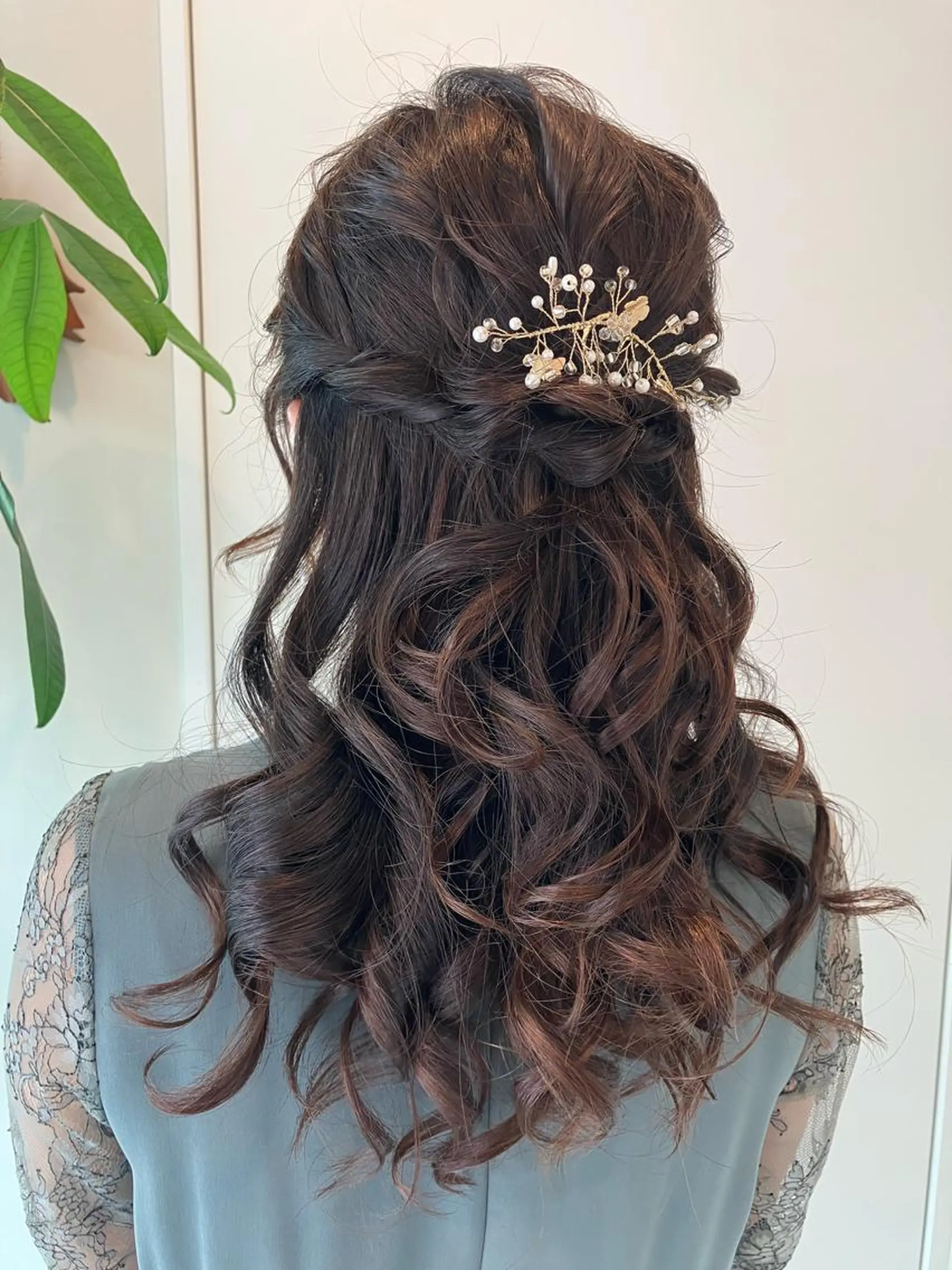 ヘアアレンジ ハーフアップ 結婚式・ブライダル Hair&Make Nahoのマツエク・マツパデザイン
