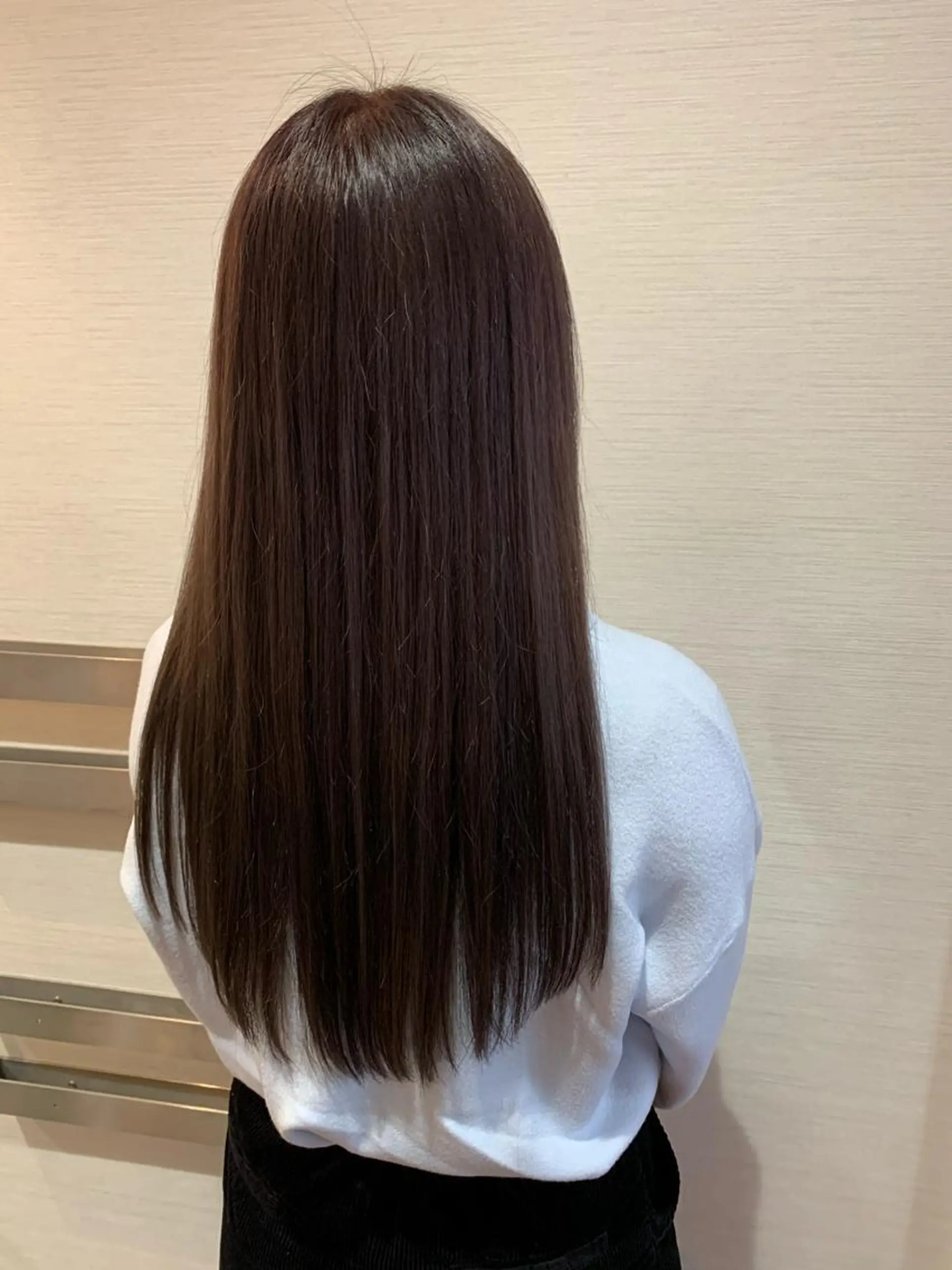 ロング カラー 蓮見  友里のヘアスタイル