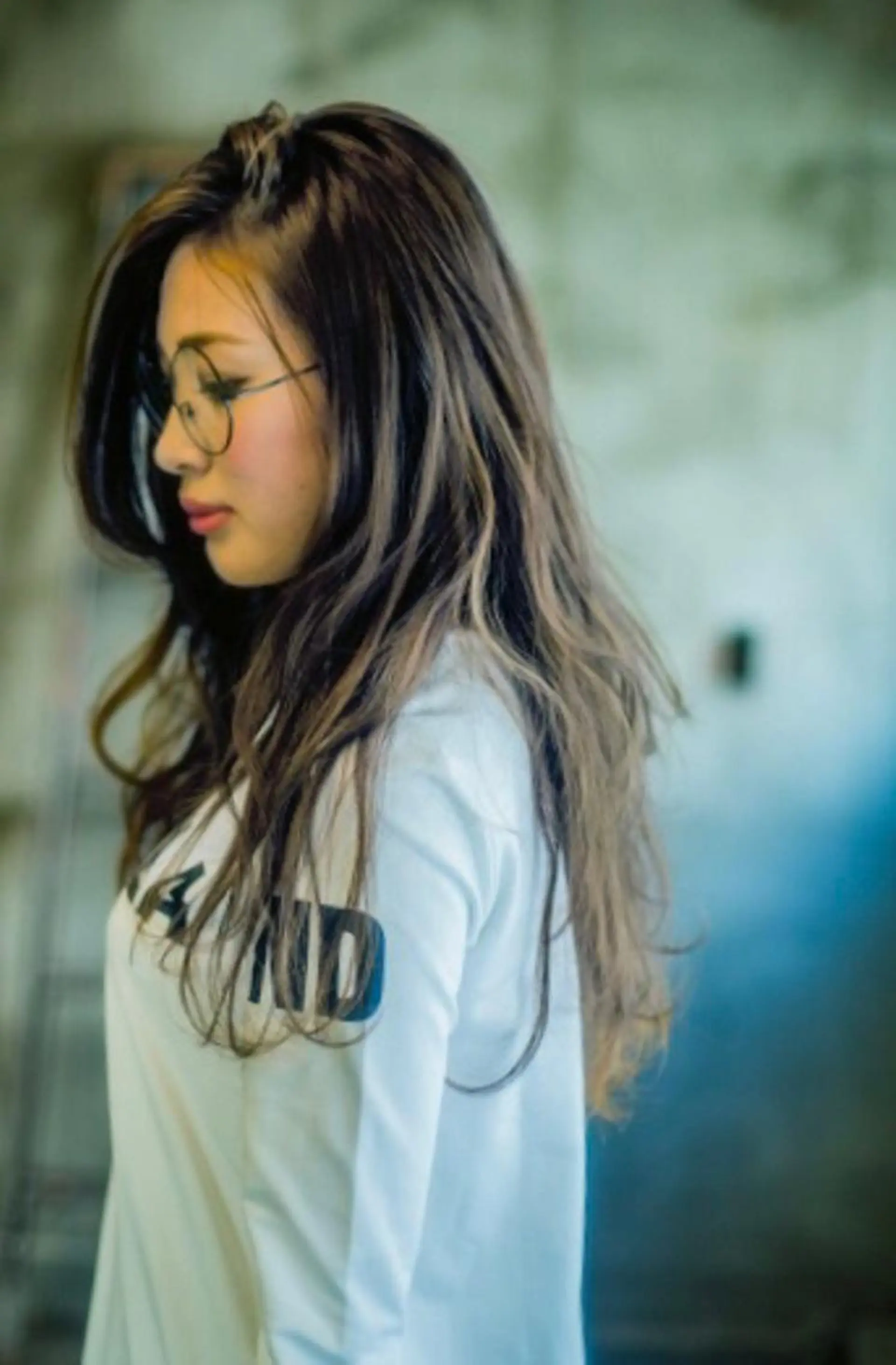 ロング カラー パーマ バレイヤージュ レイヤーカット カット ヘアカラー バレイヤージュ＆ 高発色カラー／市川のヘアスタイル