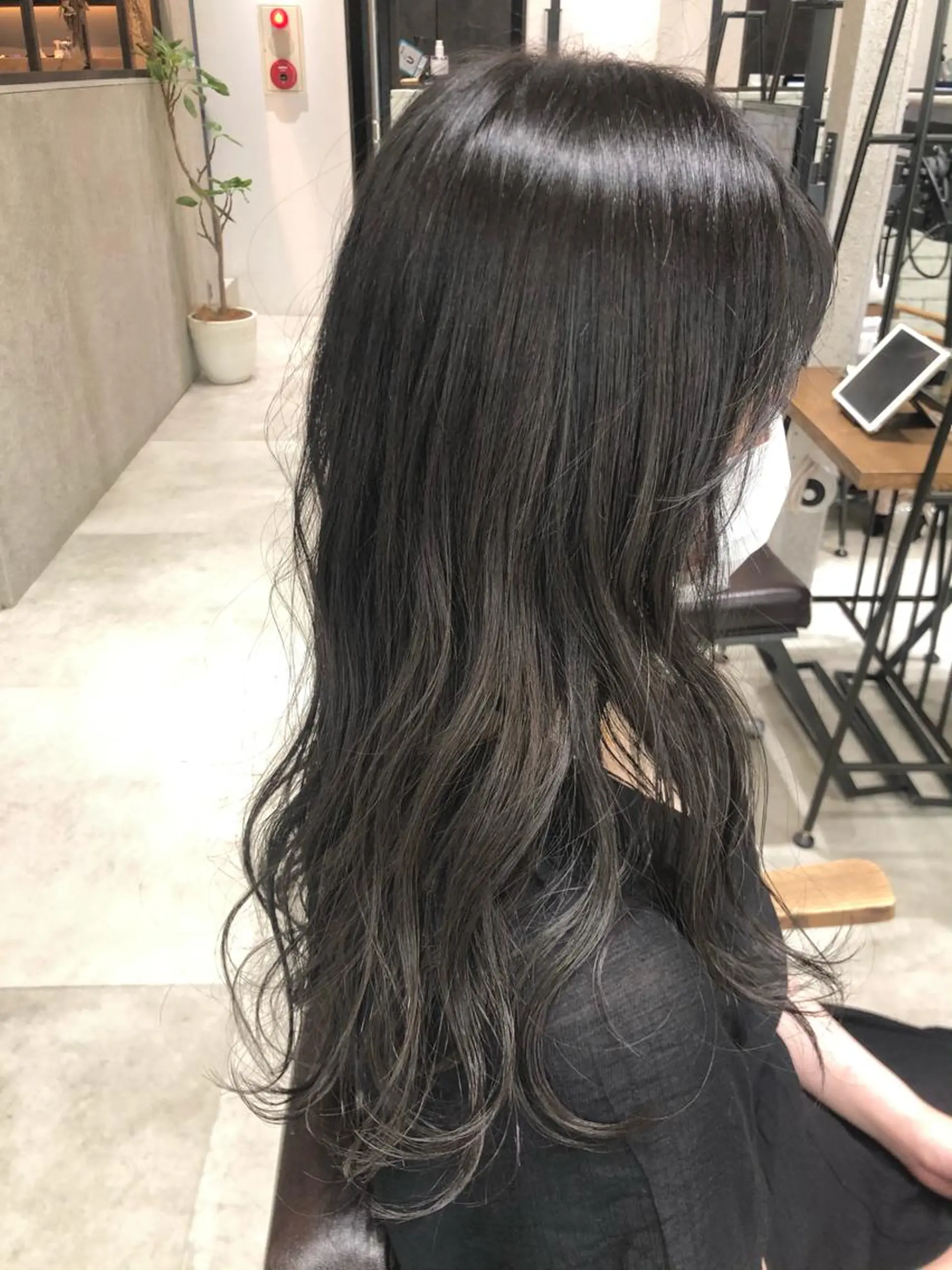 ロング カラー グレージュ ヘアカラー トリートメント 🌿ニュアンス/髪質 改善🌿Fukudaのヘアスタイル