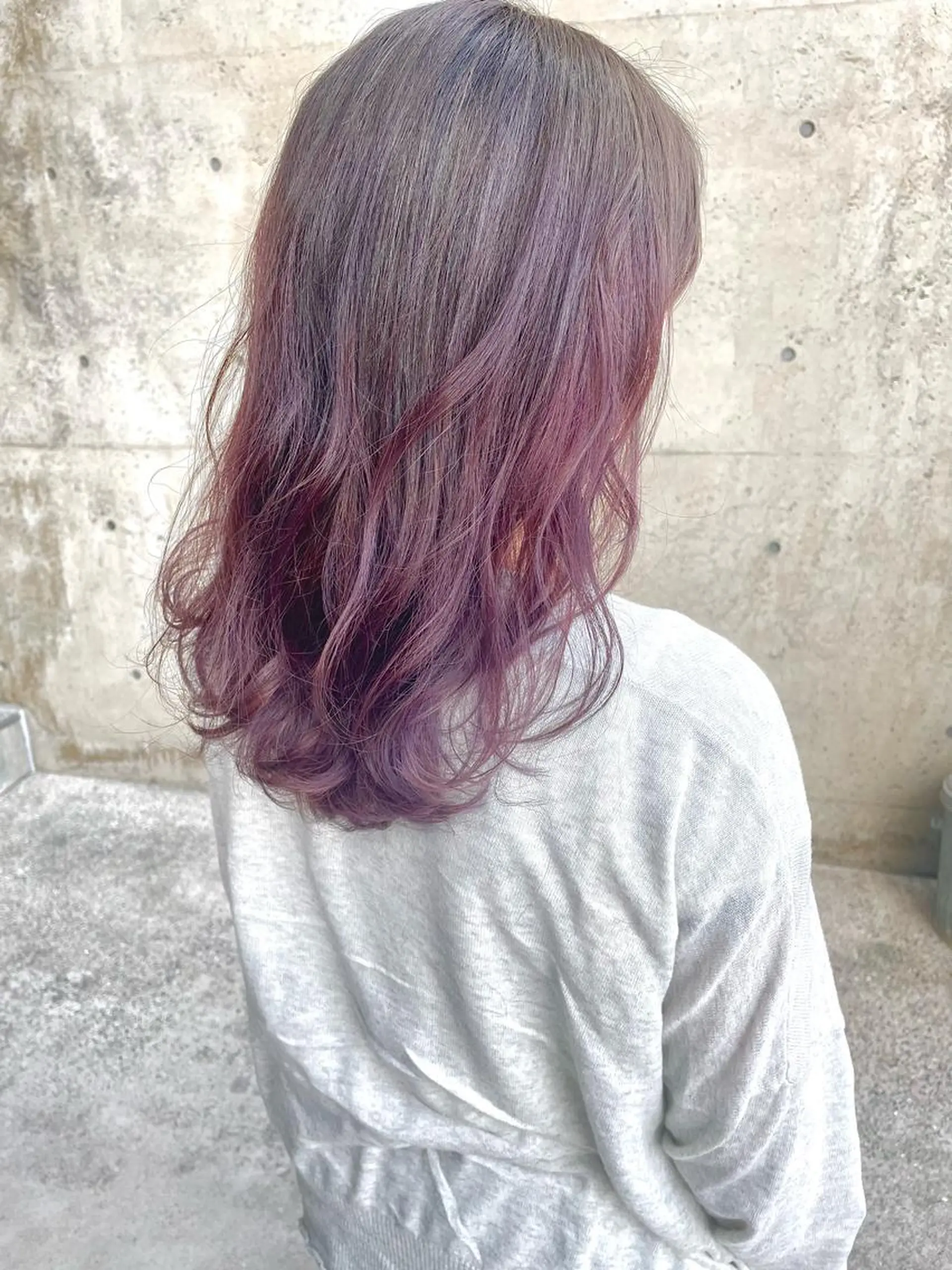 セミロング カラー 日高 香織のヘアスタイル