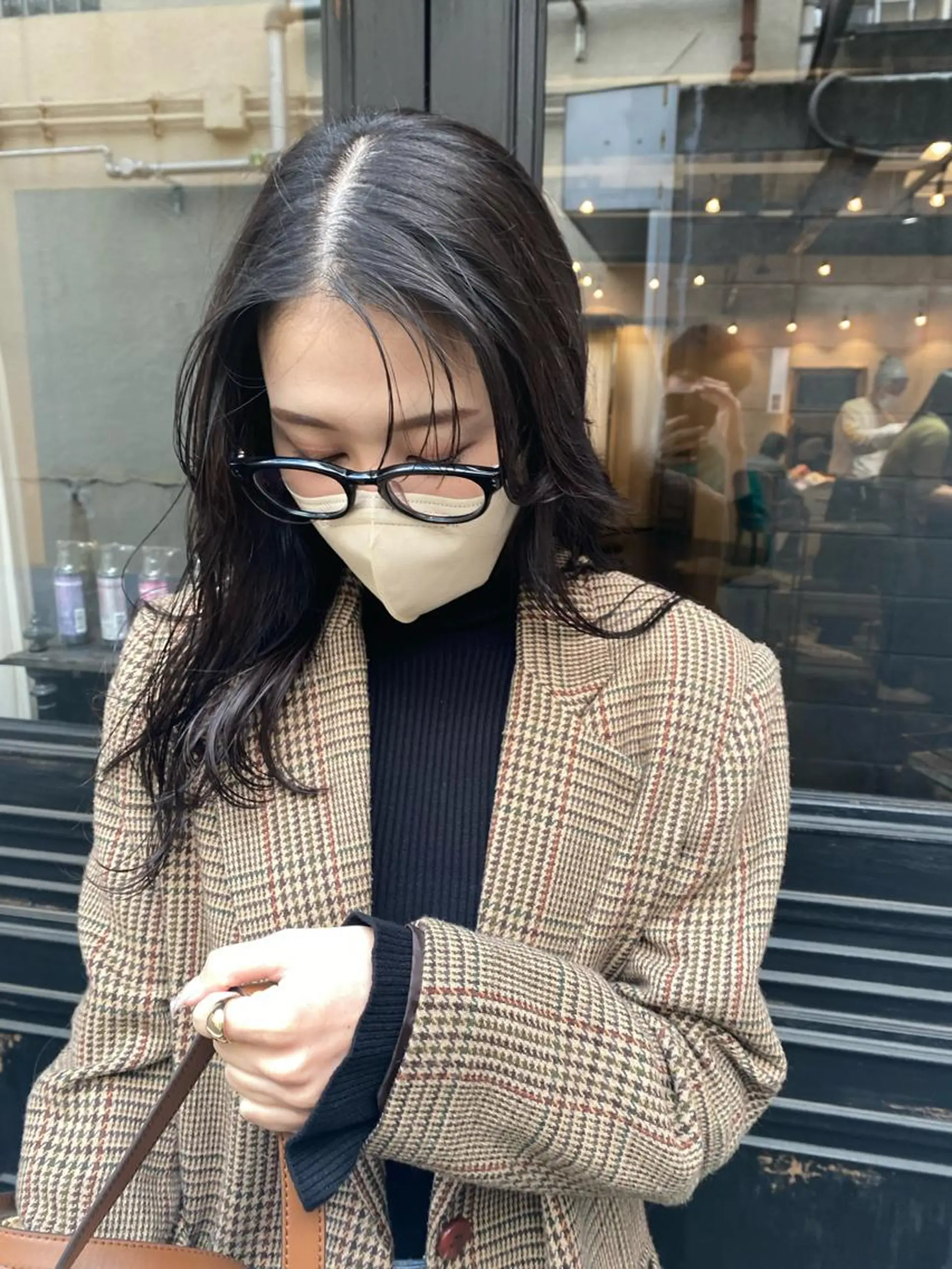 セミロング カラー tonari 梅田、中崎町のヘアスタイル