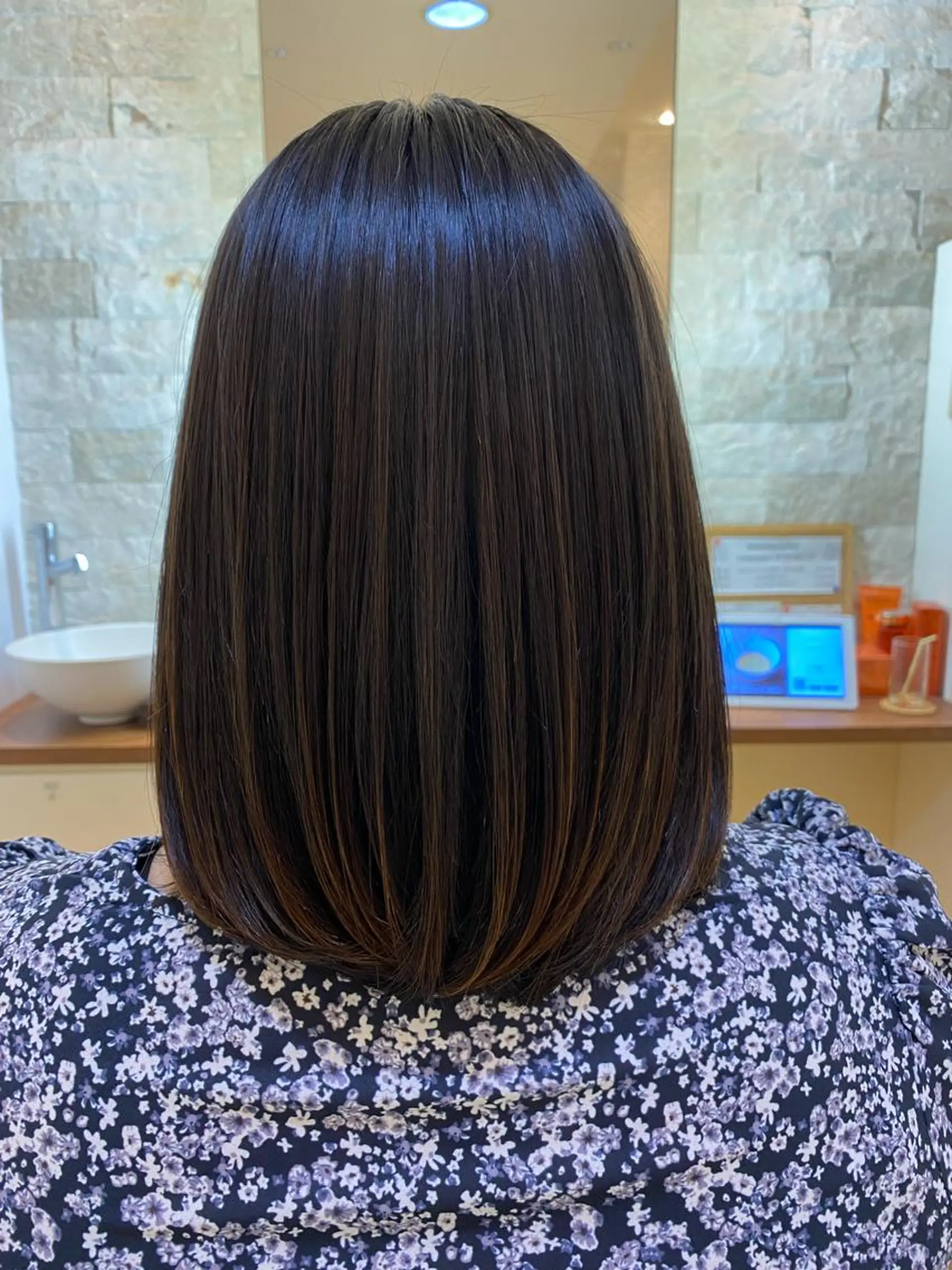 ミディアム 切りっぱなしボブ ショートボブ ボブ 髪質改善 外ハネヘア 『髪質改善』服部 隆志のヘアスタイル