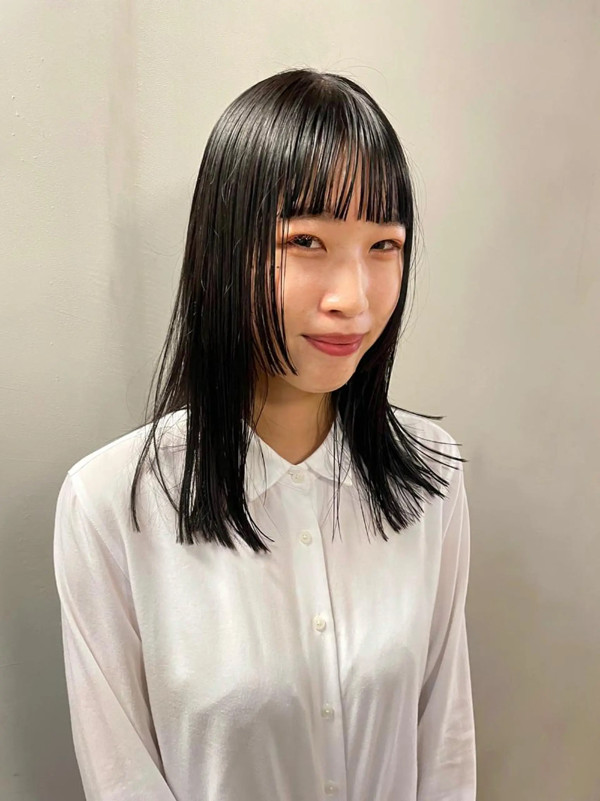 セミロング カラー パーマ ヘアアレンジ メンズ キッズ ネイル マツエク・マツパ カット ヘアカラー トリートメント tatsumi/ボブ ウルフ/レイヤーのヘアスタイル