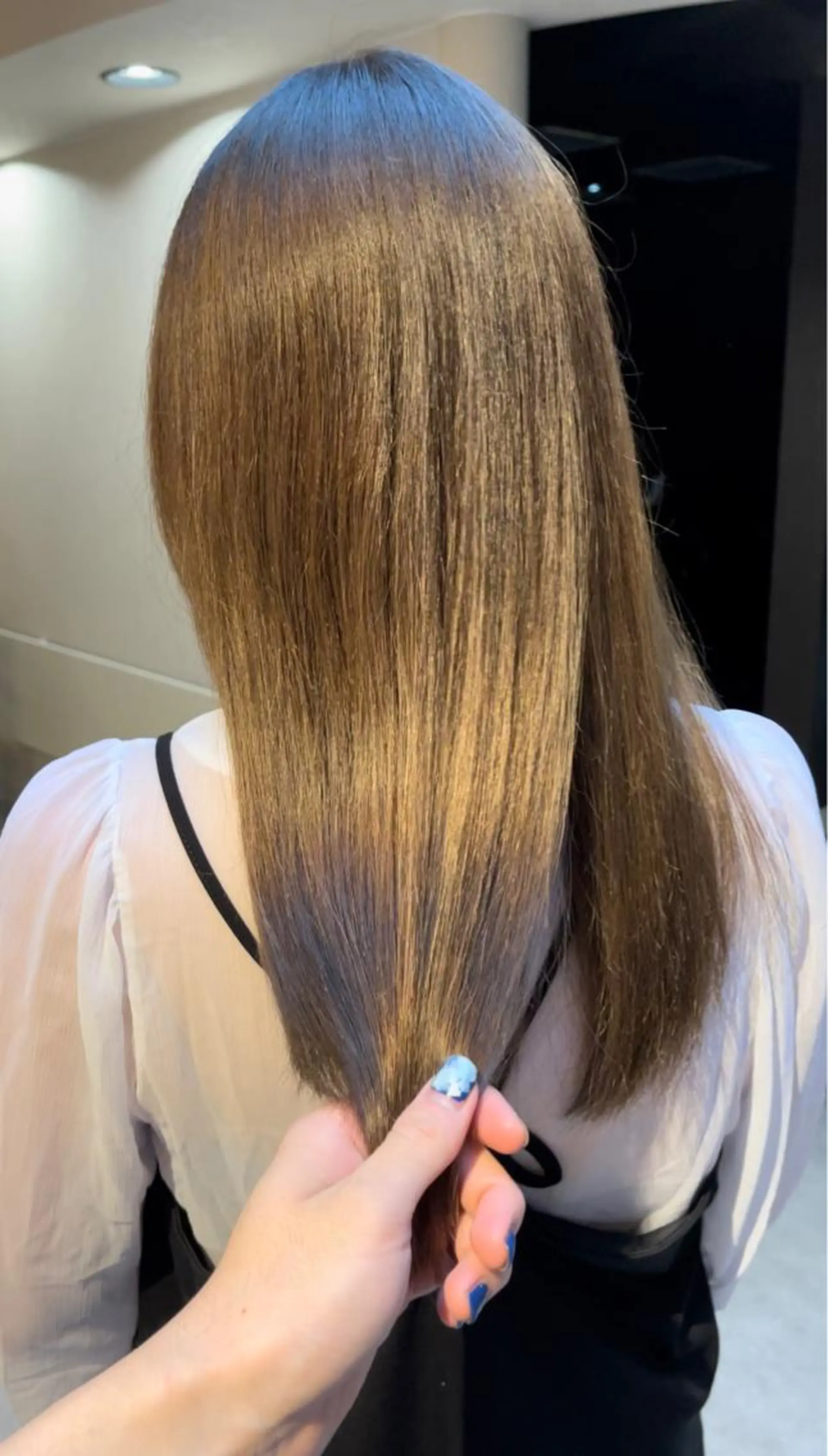 ミディアム 市村 香多のヘアスタイル