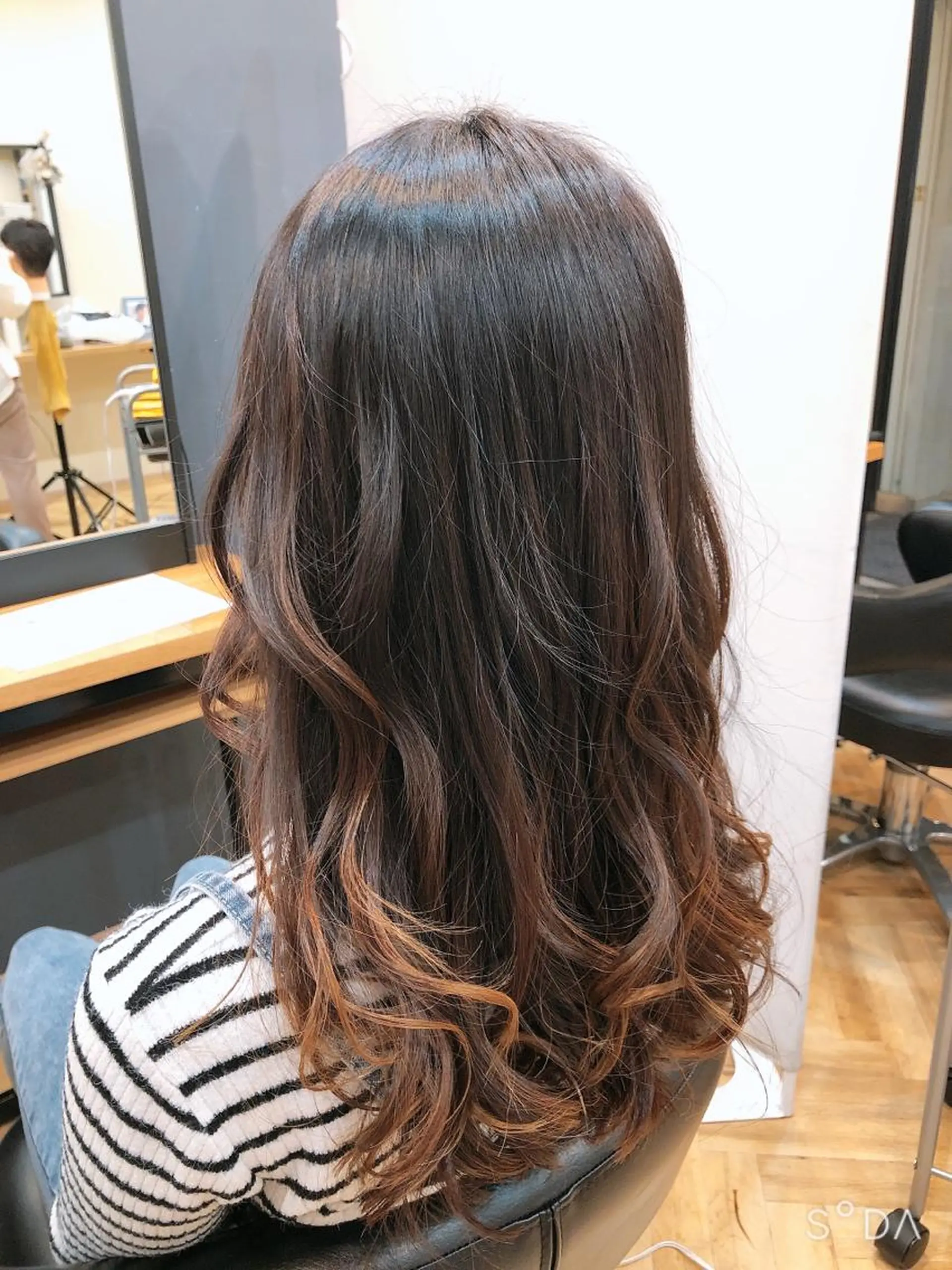 セミロング 垢抜け透明感カラー 🌻篠崎梓🌻のヘアスタイル