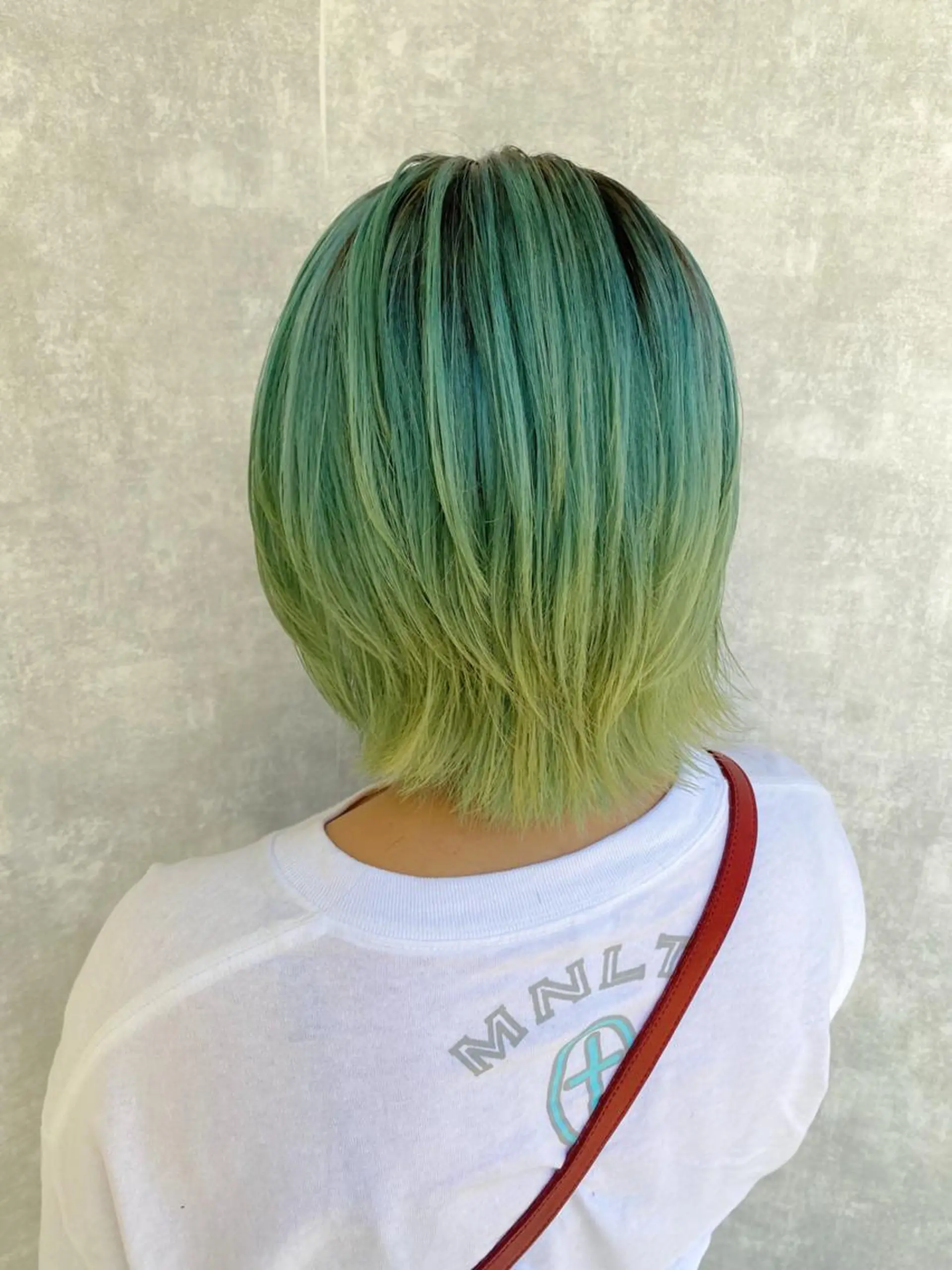 カラー ミディアム カット ヘアカラー トリートメント 入江 允のヘアスタイル