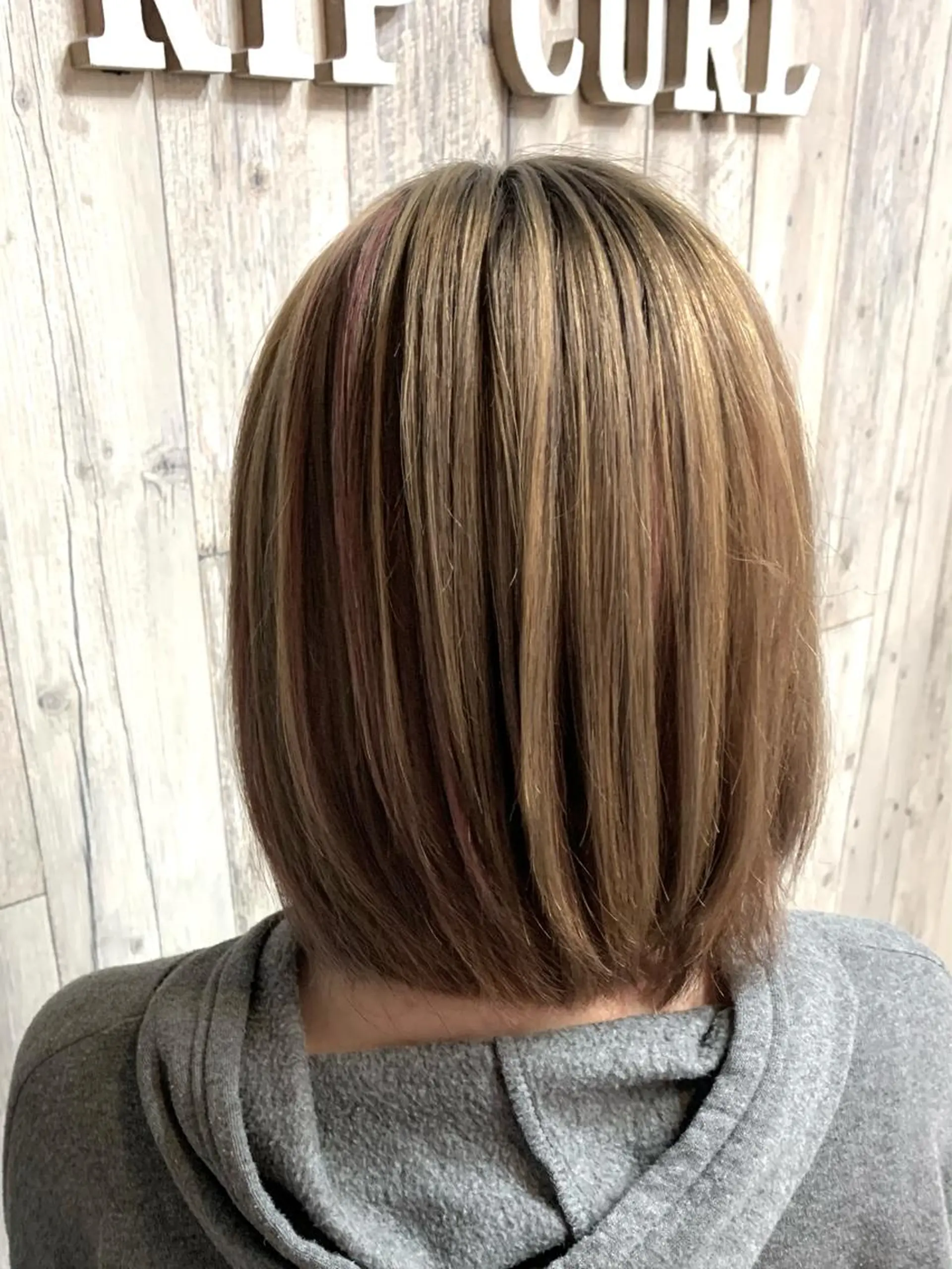 ミディアム カラー カット ヘアカラー トリートメント リップカール 神戸のヘアスタイル