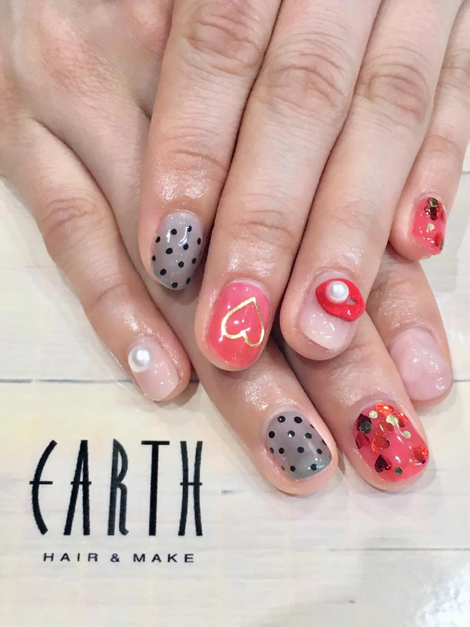 ネイル ドット ジェルネイル ハート ハンドネイル 佐藤 まりえのネイルデザイン