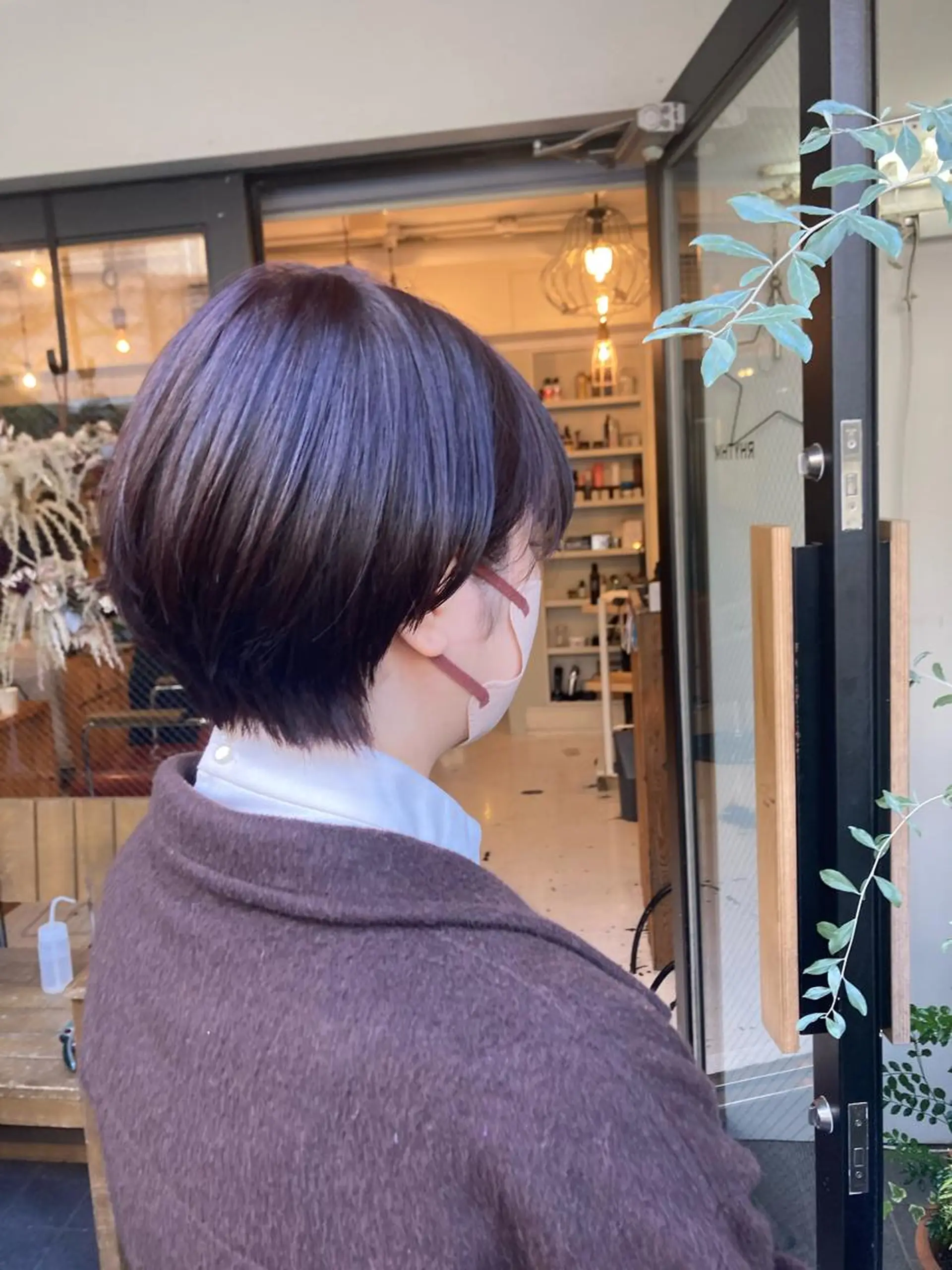 ショート 丸みショート ボブ ハイライト 姫カット おくれ毛 ✂︎岡根 京花✂︎のヘアスタイル