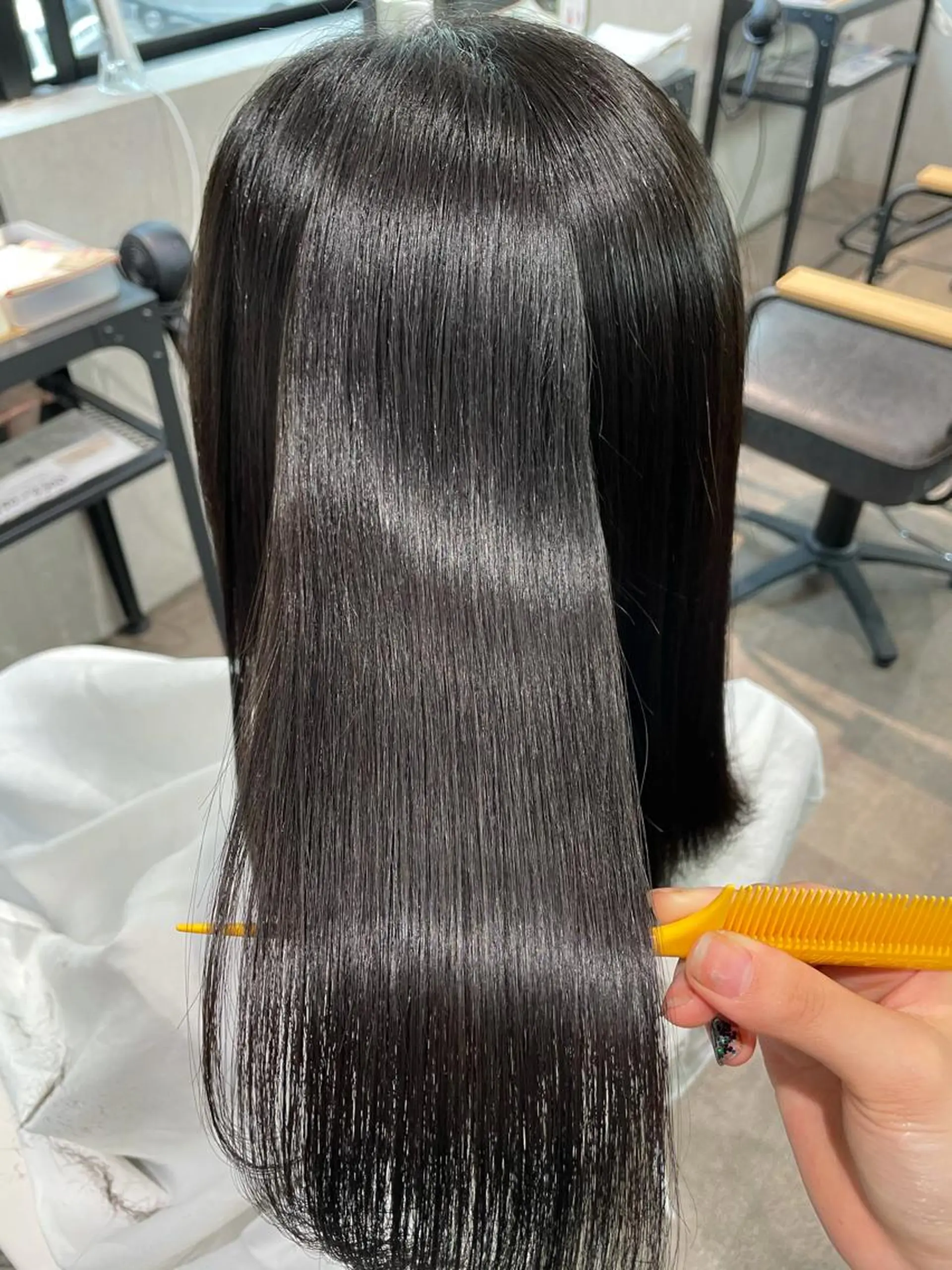 ミディアム カラー ヘアカラー トリートメント ナチュラル透明感🌱 小山美樹子のヘアスタイル