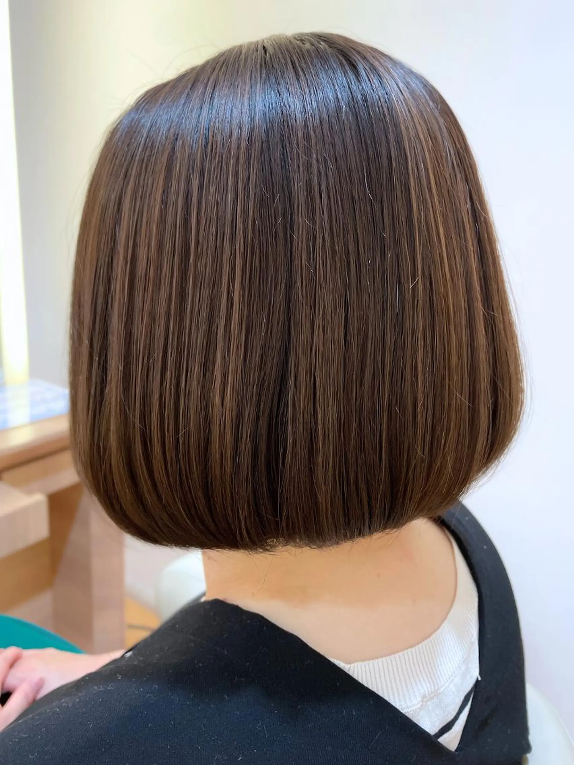 ミディアム ボブ カット 縮毛矯正 ボブ/透明感カラー 🤍永田真穂のヘアスタイル