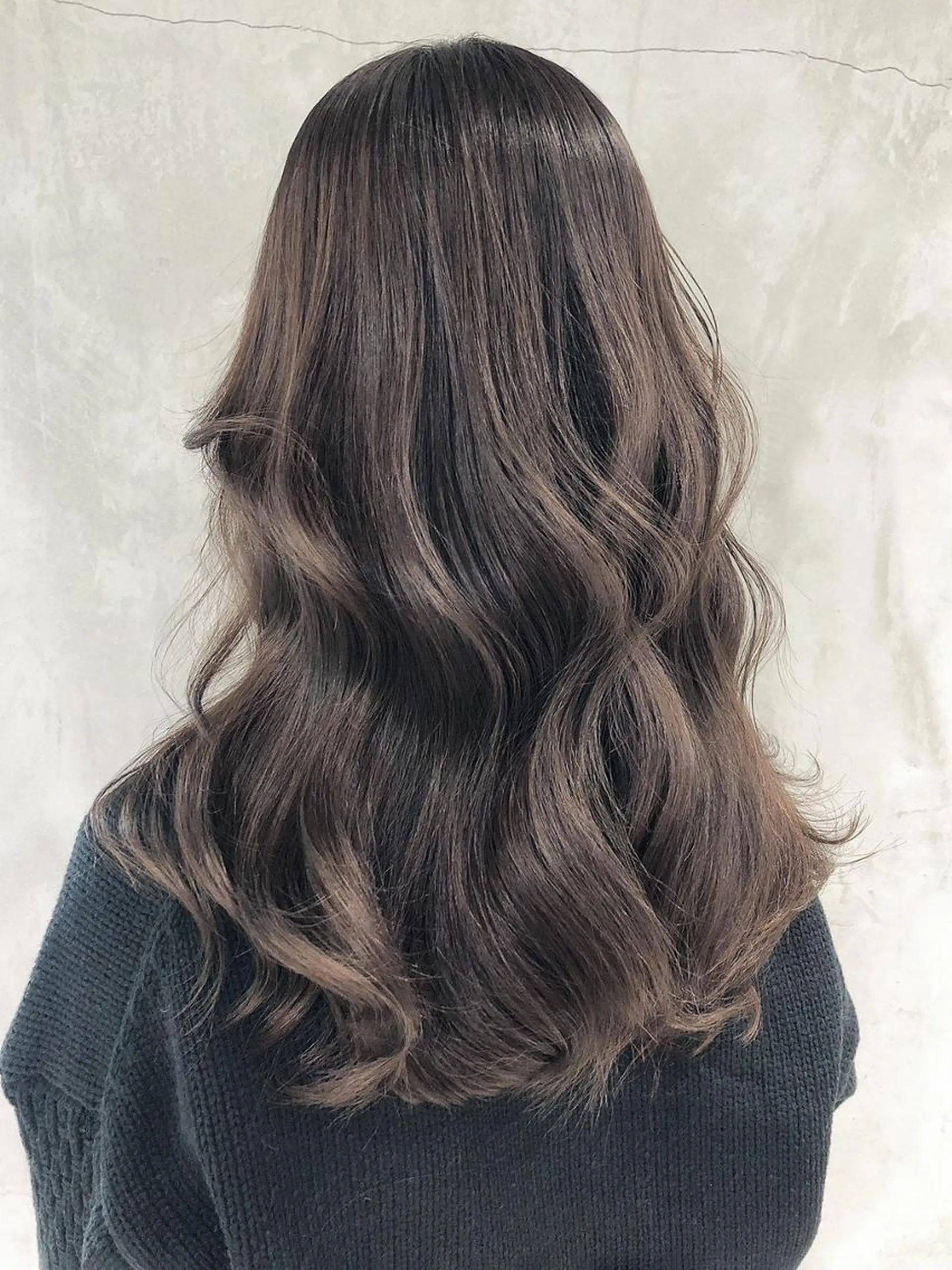 ミディアム カラー グレージュ カット ヘアカラー トリートメント ITbyALBUM 中野店のヘアスタイル