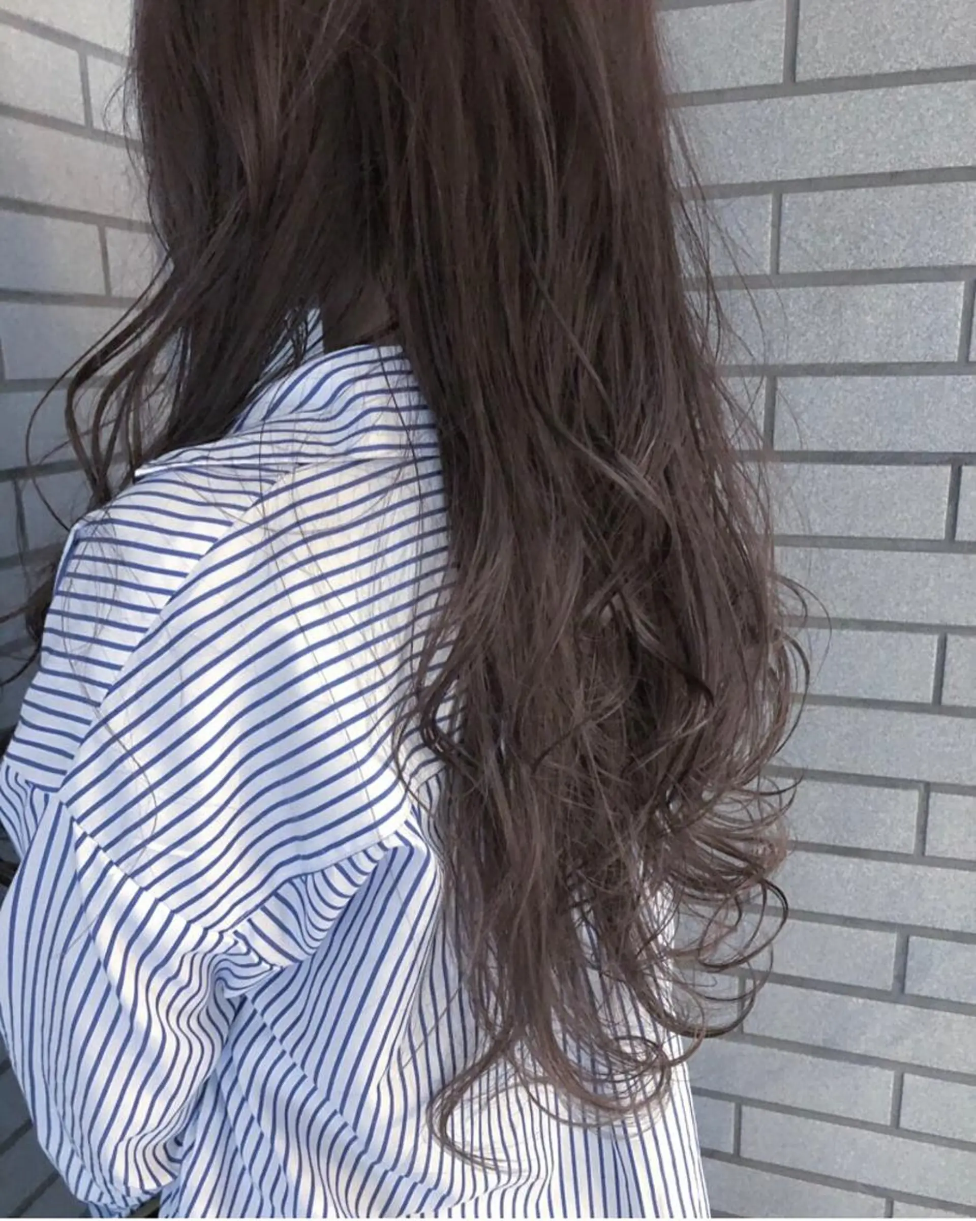 ロング カラー アディクシーカラー アッシュ ロング 中村 よしひでのヘアスタイル