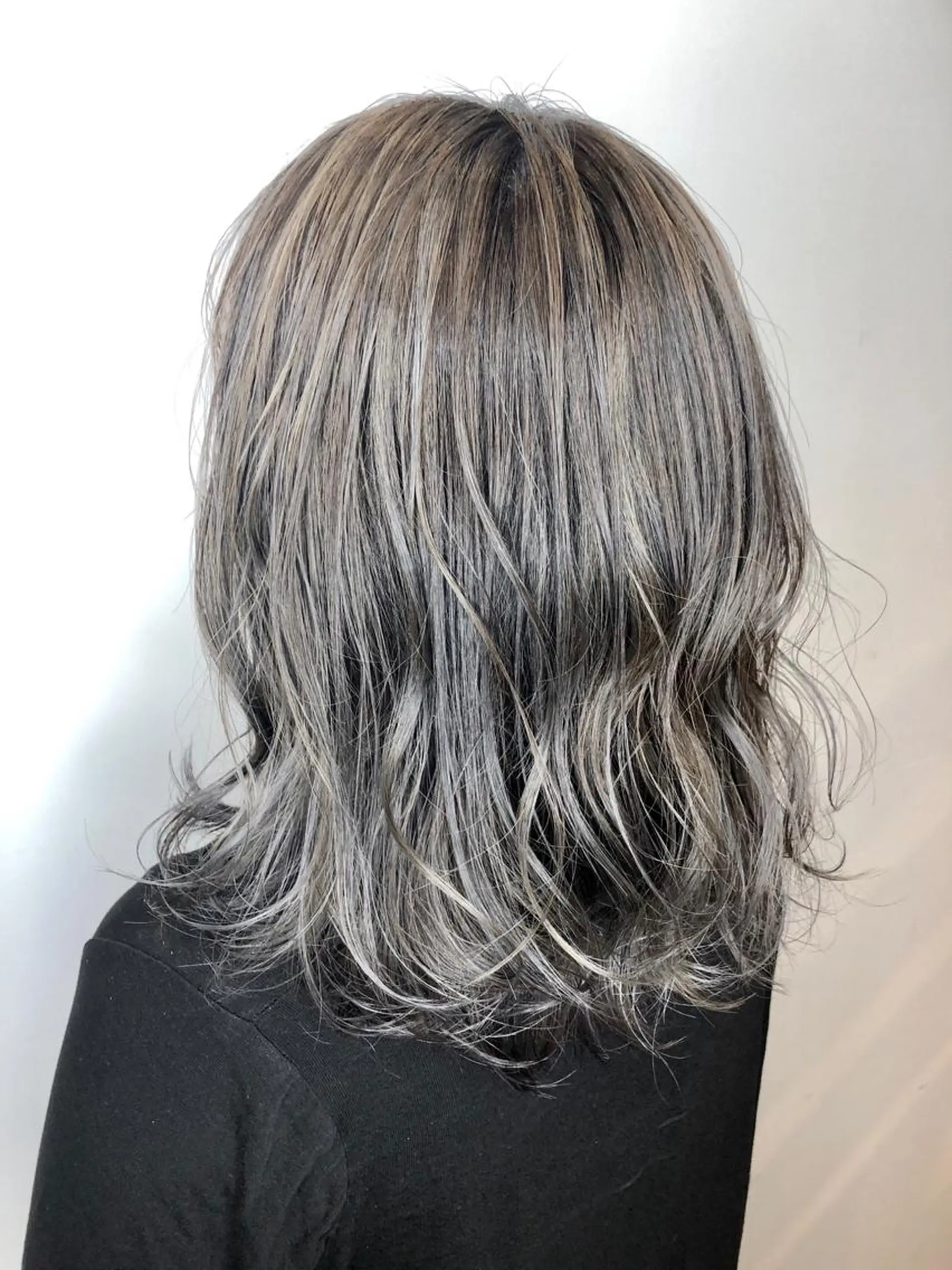 ミディアム カット ヘアカラー エクステ シールエクステ×美髪 改善/ヨシモトカンジのヘアスタイル