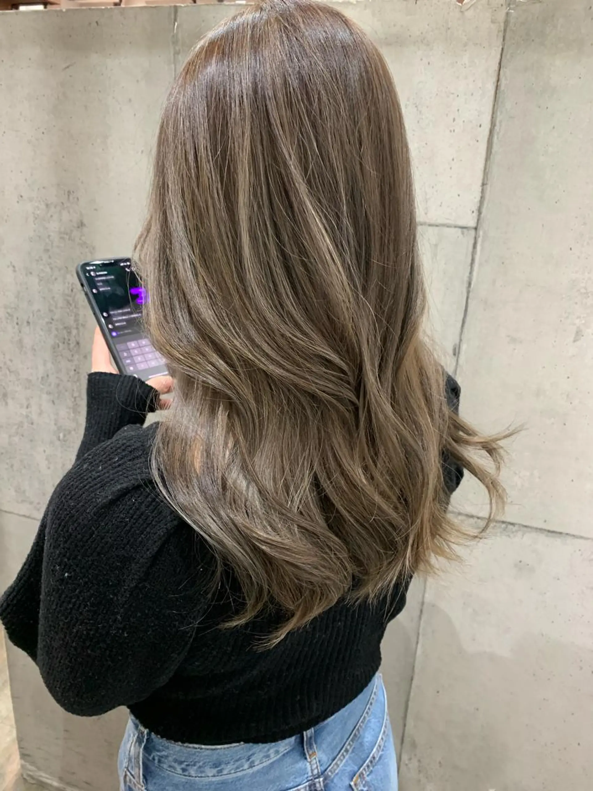 セミロング カラー Mikuri 【Little】のヘアスタイル