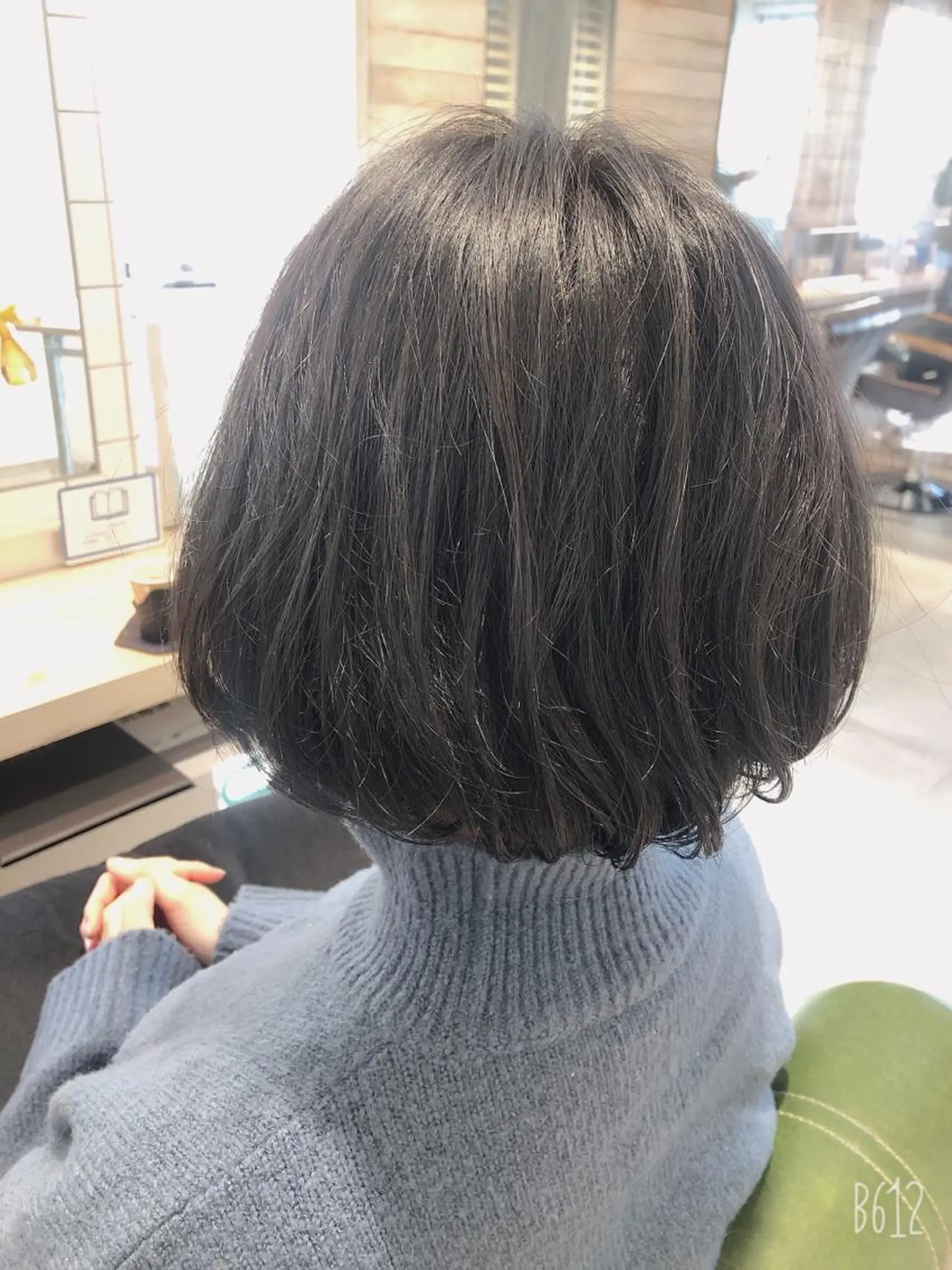 ショート カラー ブリーチ グレージュ ブリーチなしカラー EARTH志木/佐藤 氷河のヘアスタイル