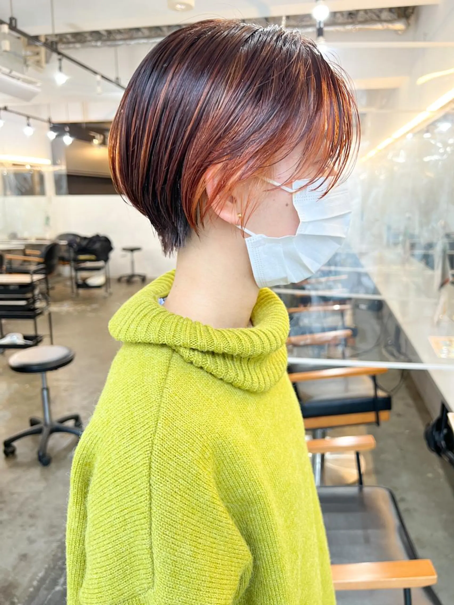 ショート カラー ハンサムショート イヤリングカラー ハイライトカラー ハイライト ショートヘア レイヤーカット/ 火ノ見🪡のヘアスタイル