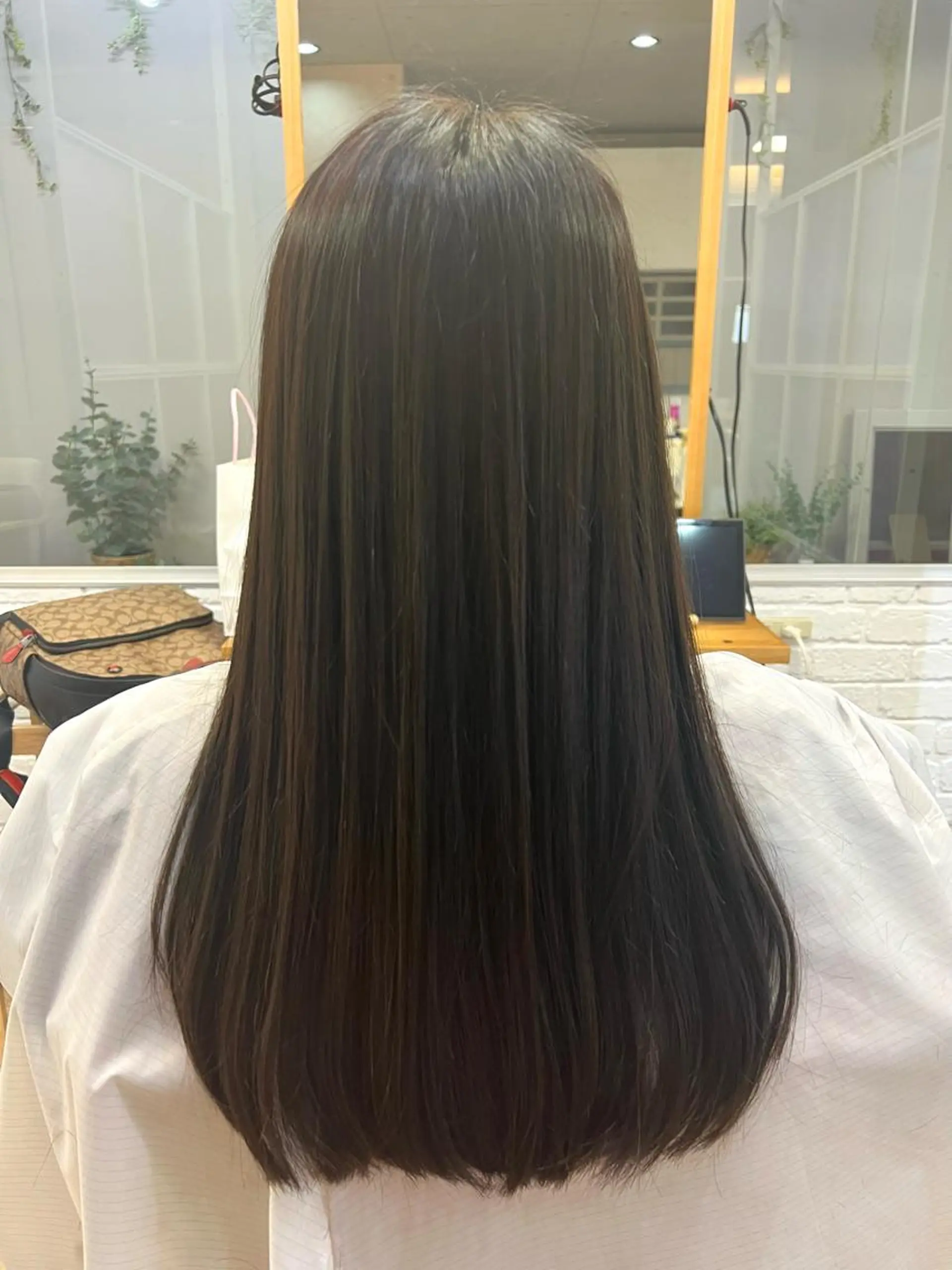 ロング カラー パーマ 髪質改善 ストレートパーマ 艶髪専門美容師🏄 kazuレスlessのヘアスタイル