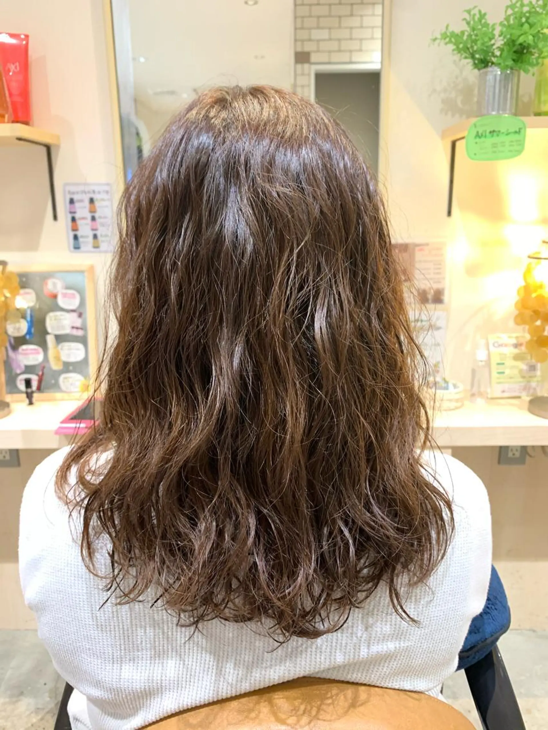 ロング カラー パーマ 遊佐 瑞紀のヘアスタイル