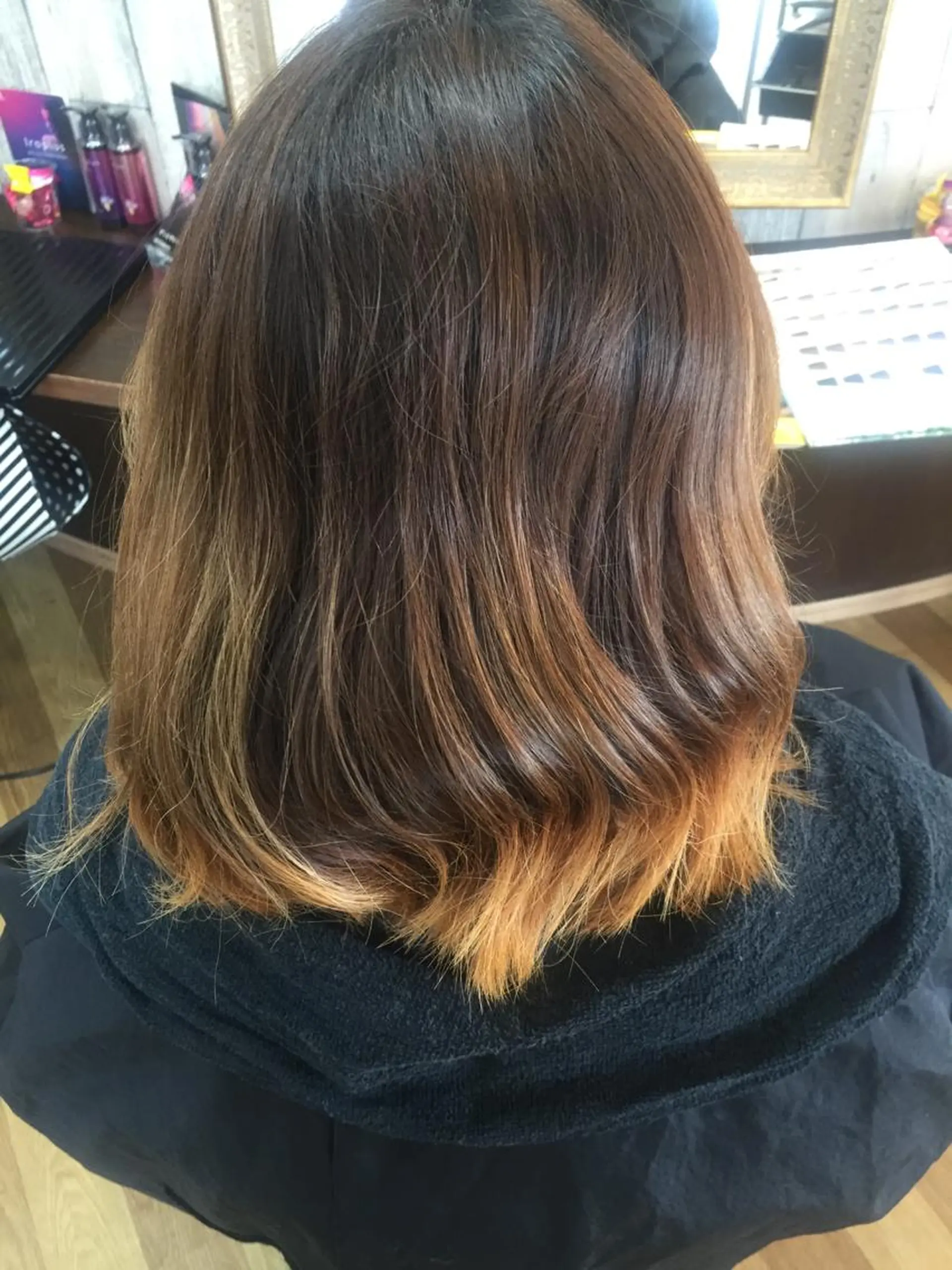 カラー 中山 ルミ子のヘアスタイル