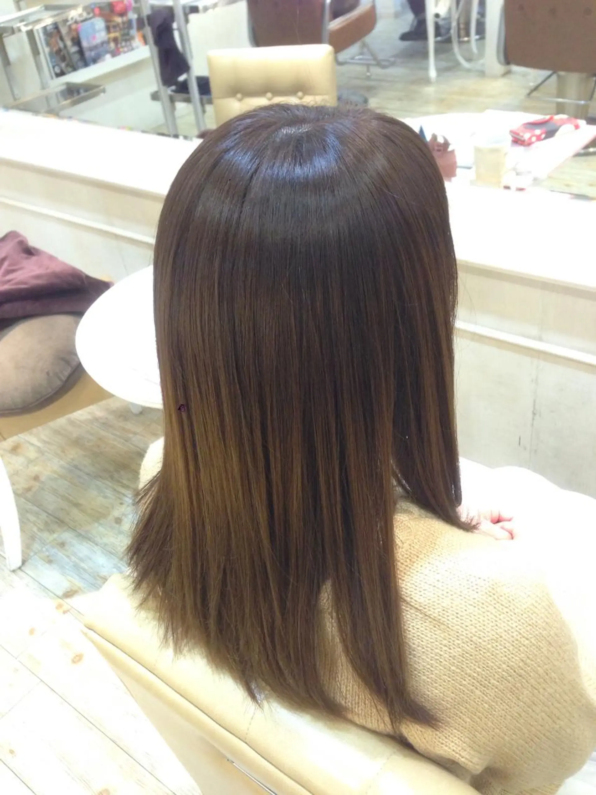 セミロング カラー グラデーションカラー 小倉 聖也のヘアスタイル