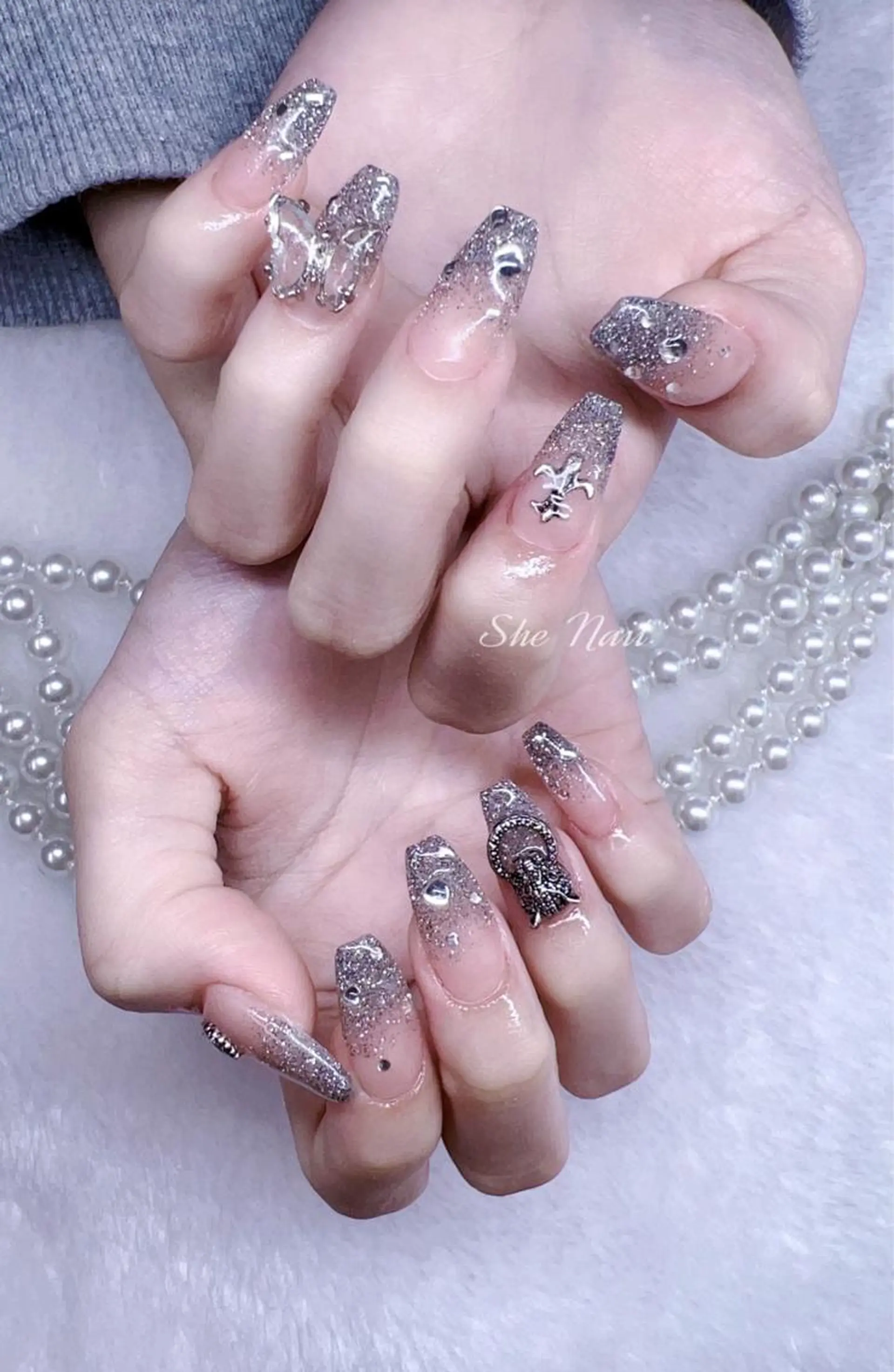 ネイル チークネイル 長さ出し マグネットネイル 持ち込み ワンカラーネイル She   Nail所属・ISA_ BELLAのネイルデザイン