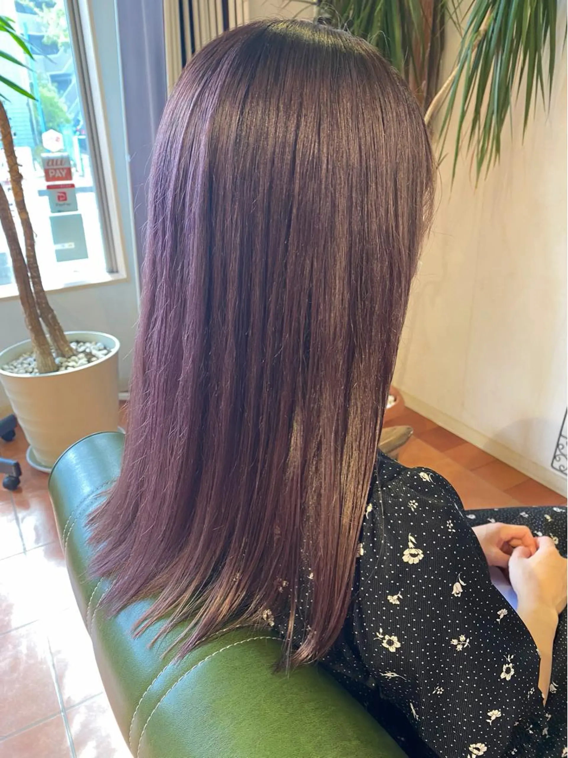 ロング カラー バイオレットカラー カット ヘアカラー トリートメント 石井 佑樹のヘアスタイル