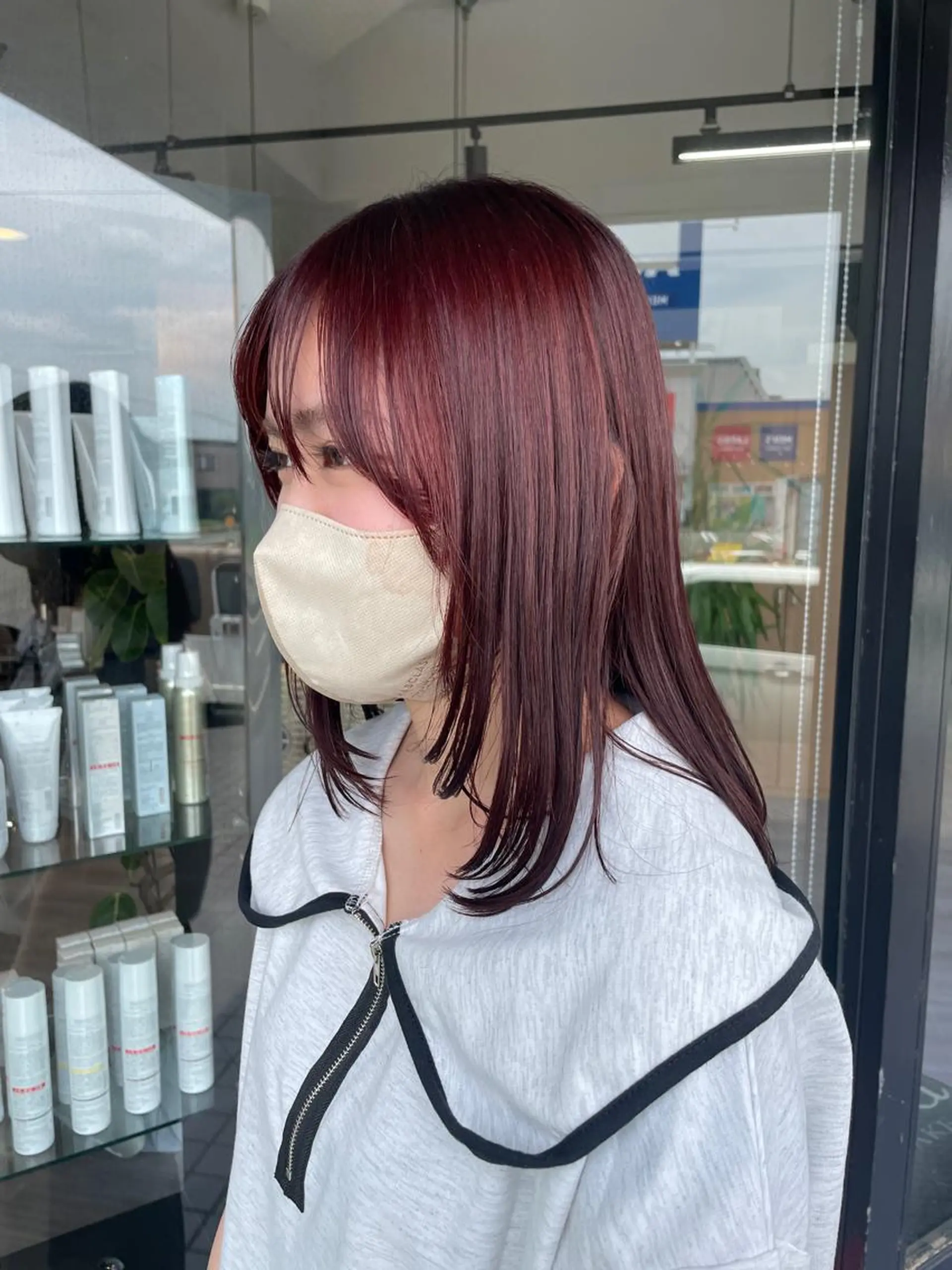 ミディアム 韓国風ヘア レイヤーカット マキノ キョウカのヘアスタイル