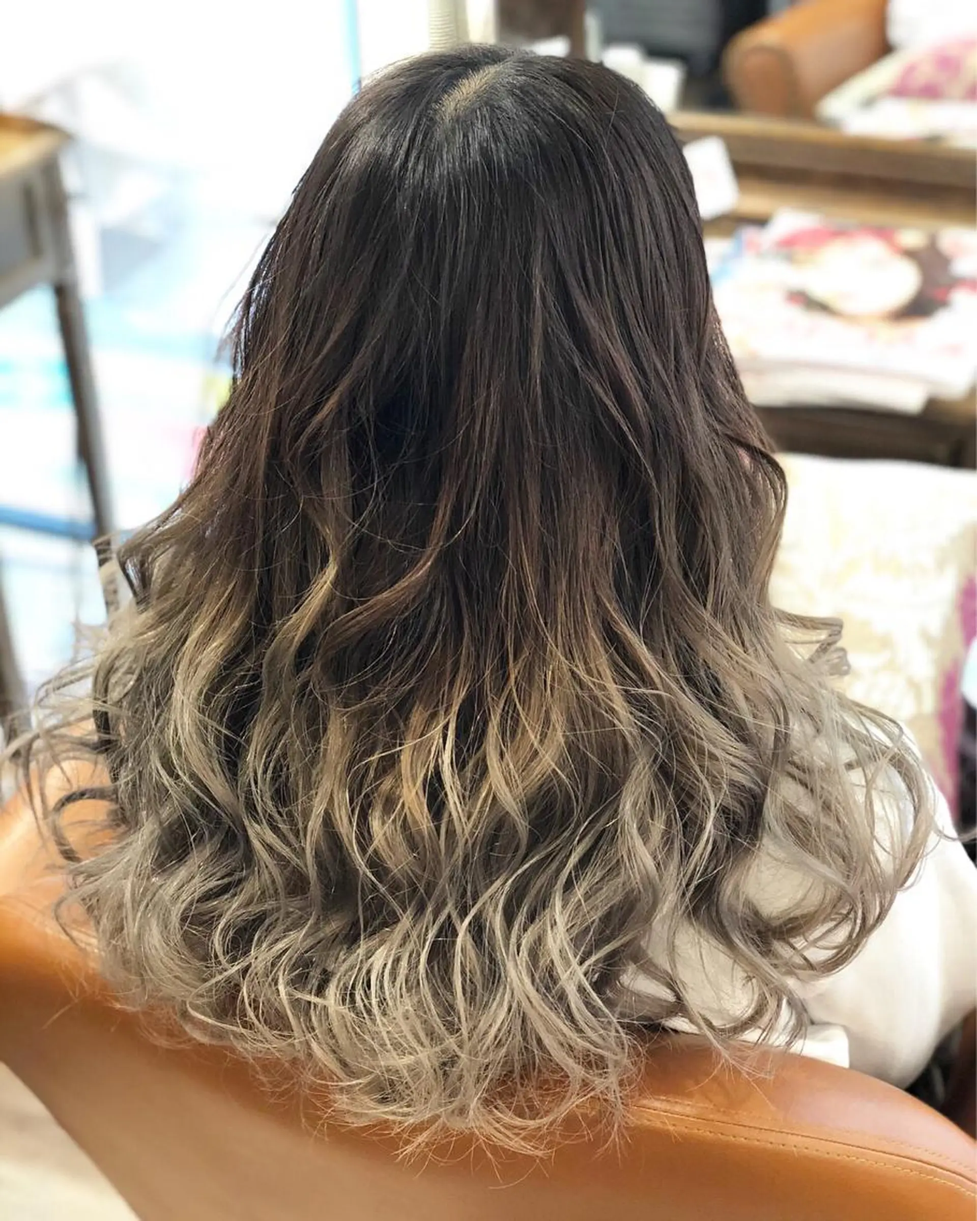 セミロング カラー ささざわ あやこのヘアスタイル