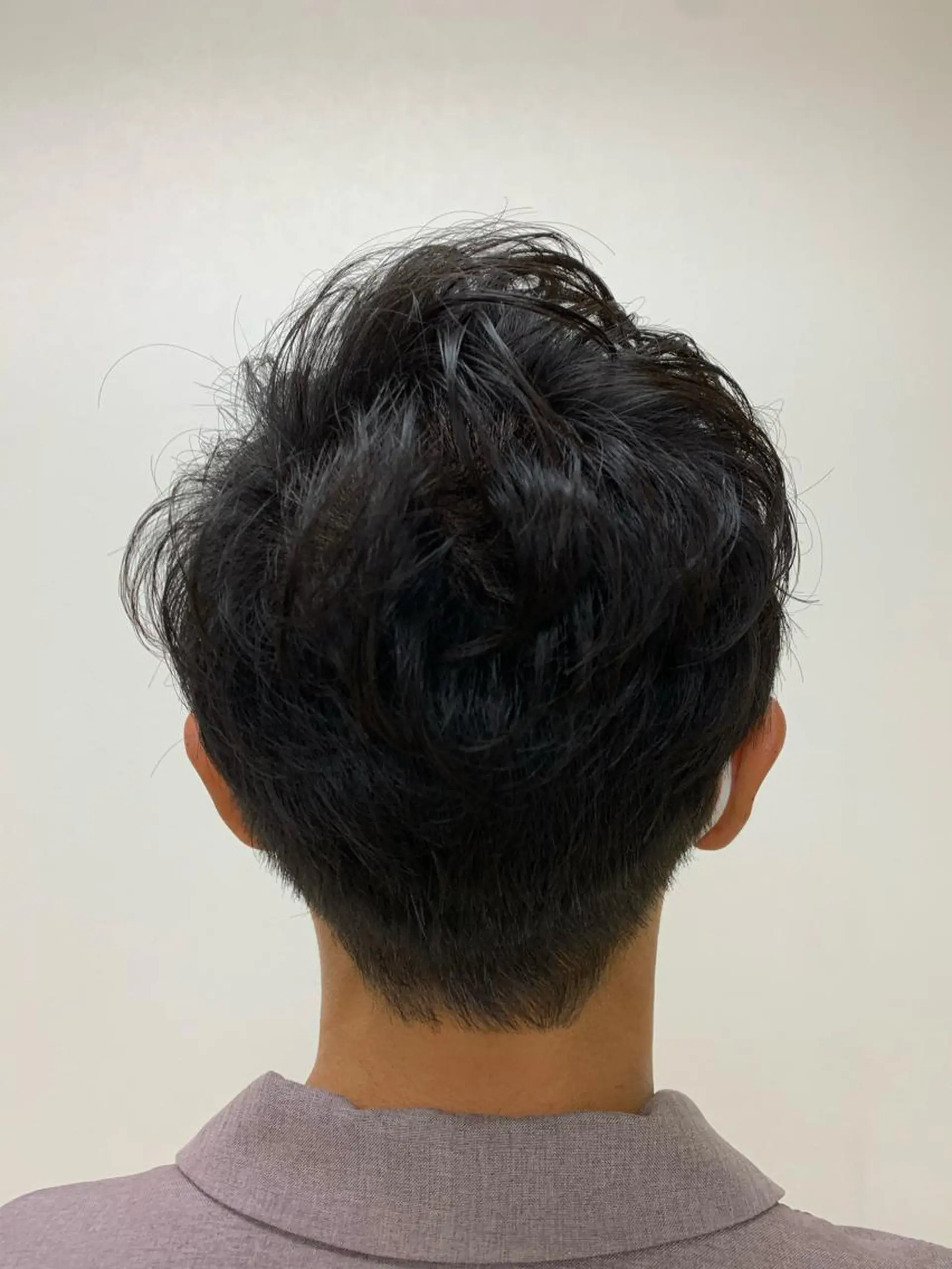パーマ メンズ 遊佐 瑞紀のヘアスタイル