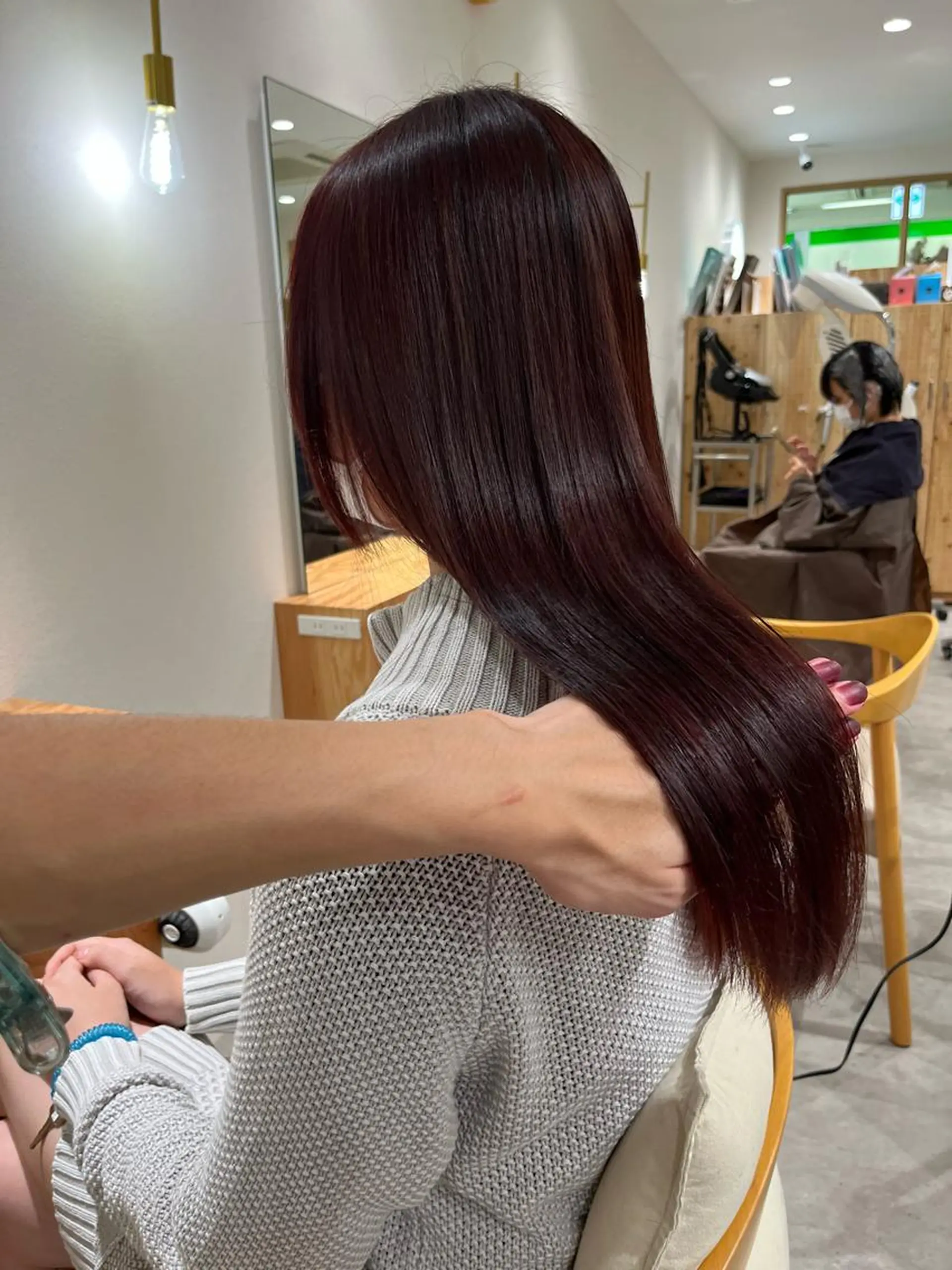 ロング トリートメント 河原 楓樹のヘアスタイル