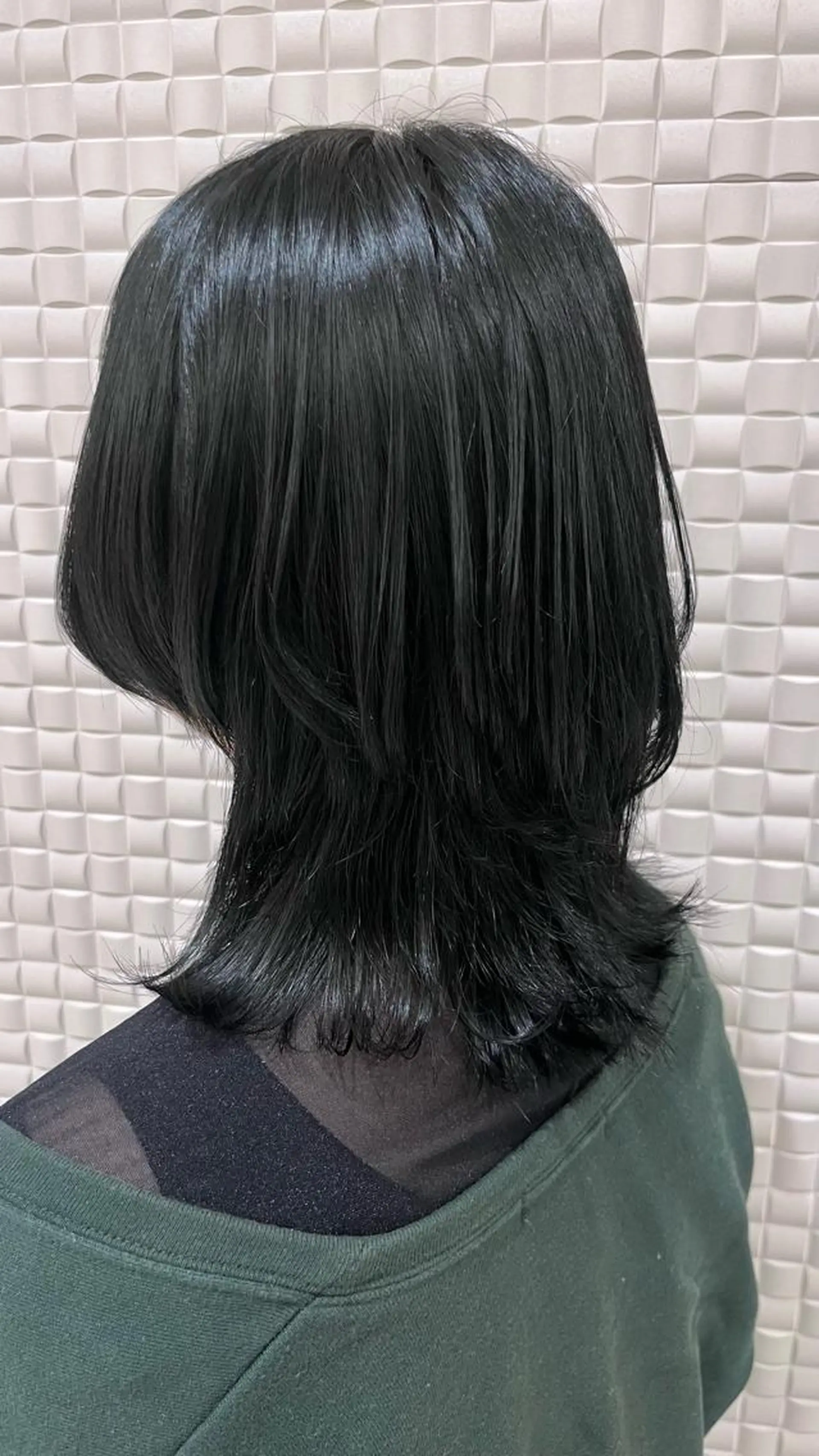 ミディアム 艶カラー/ よしみ🥣のヘアスタイル