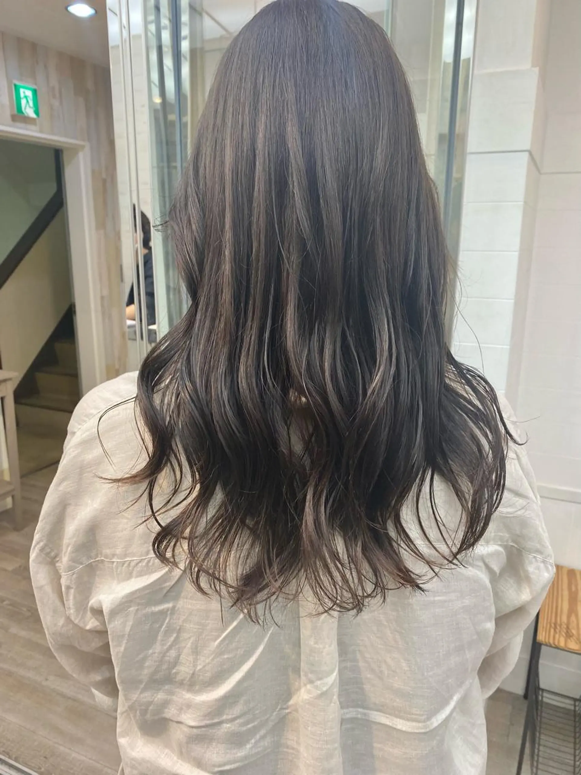 ロング カラー カット ヘアカラー トリートメント B3  SHARE SALON【ビースリーシェアサロン】所属・☀️透明感color KURO☀️のヘアスタイル