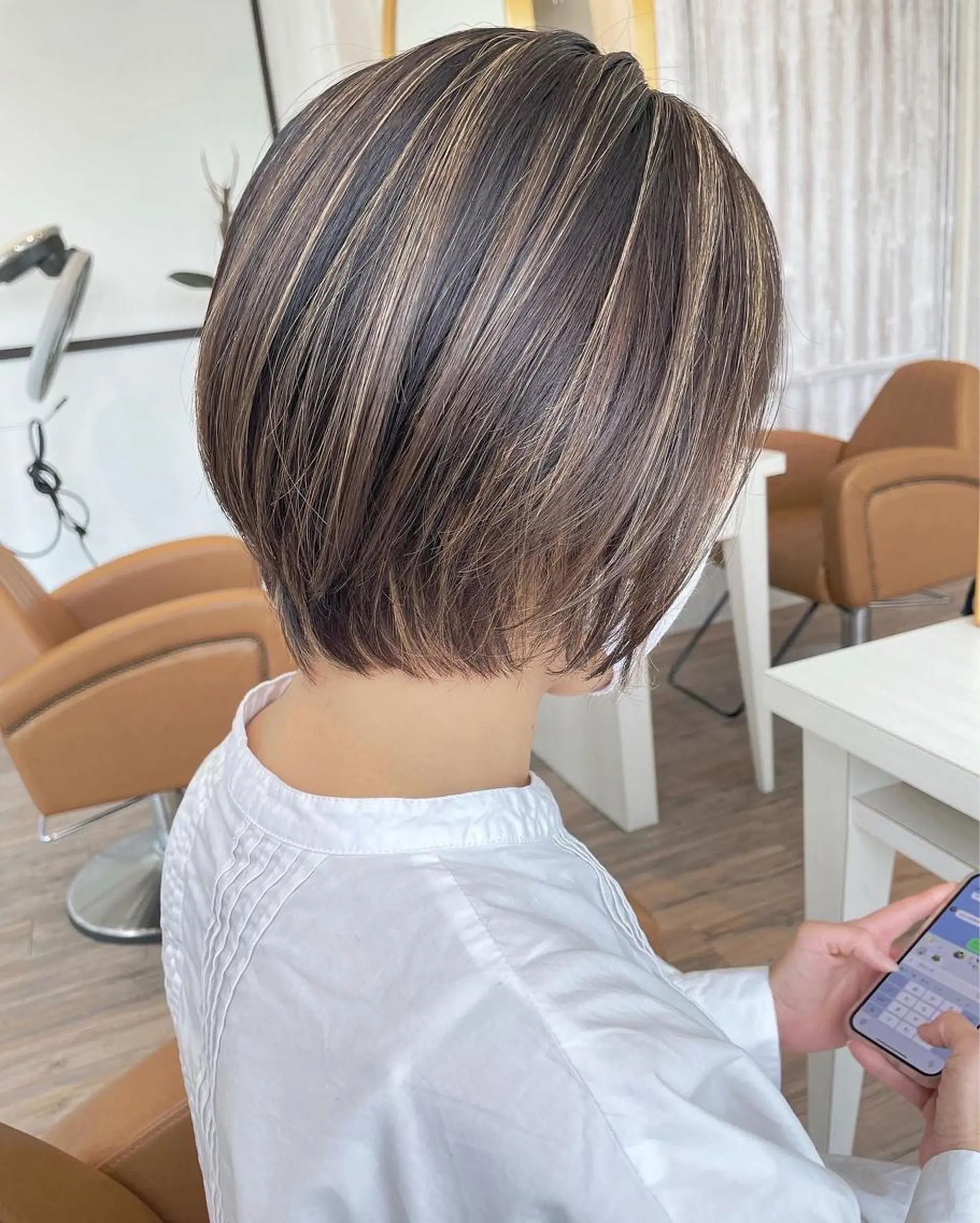 ショート カラー アッシュ ベージュカラー 透明感カラー ハイライトカラー 外国人風カラー 河合秀明/ショート /ボブ/レイヤーのヘアスタイル