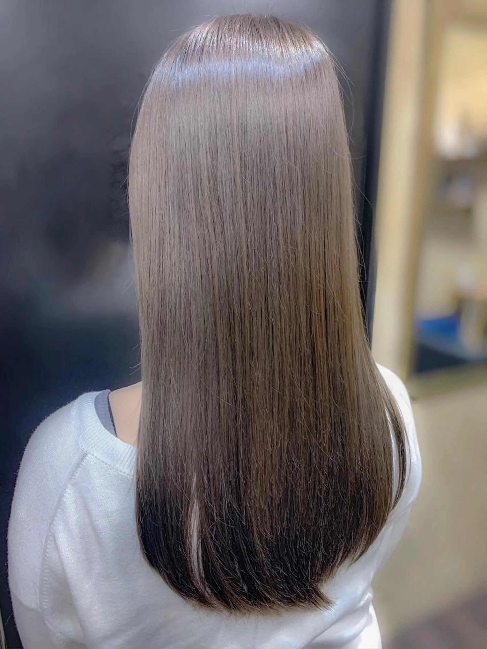 ロング カラー 平 ちひろのヘアスタイル