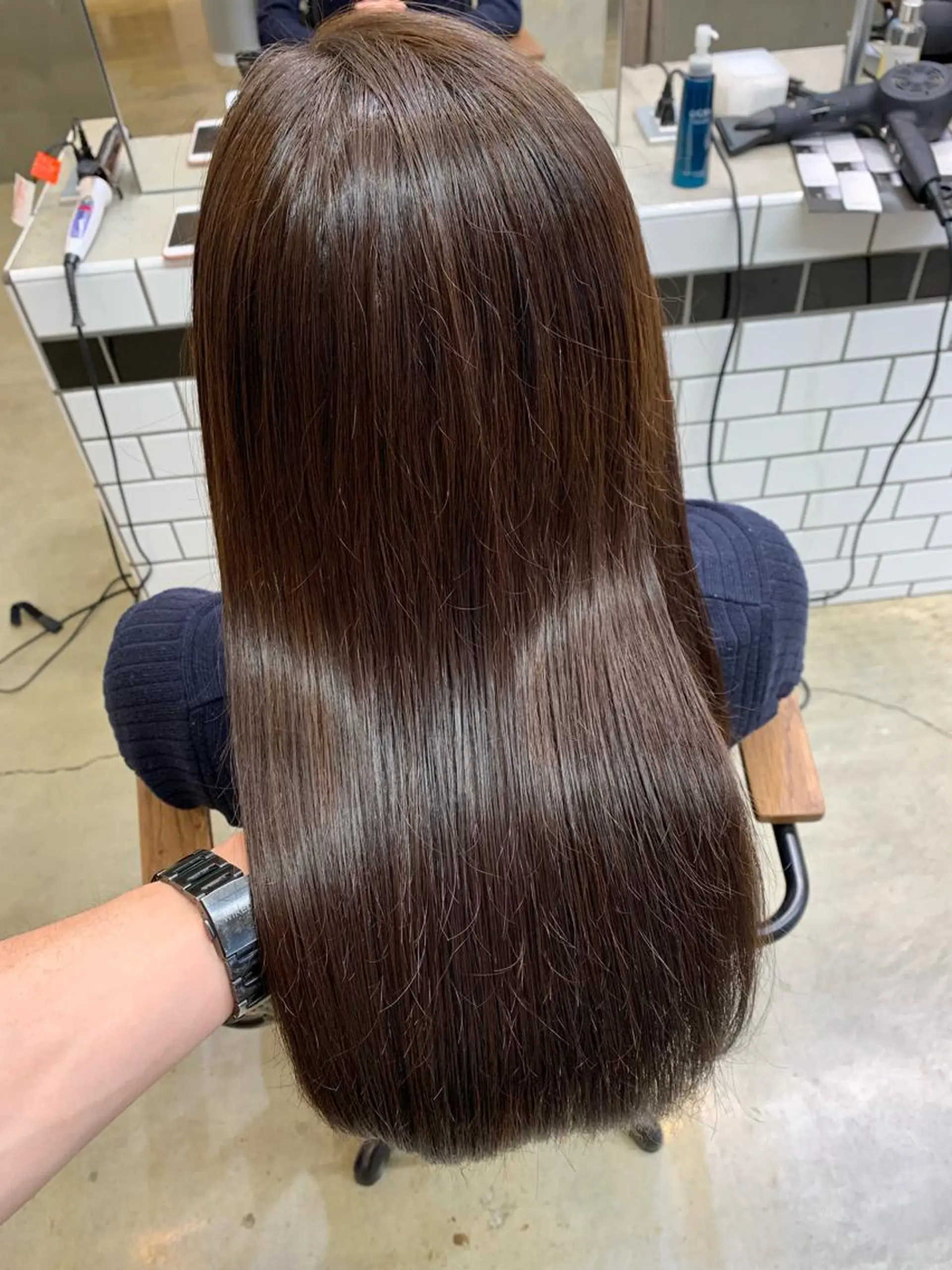 ミディアム カラー トリートメント トップ スタイリストのヘアスタイル