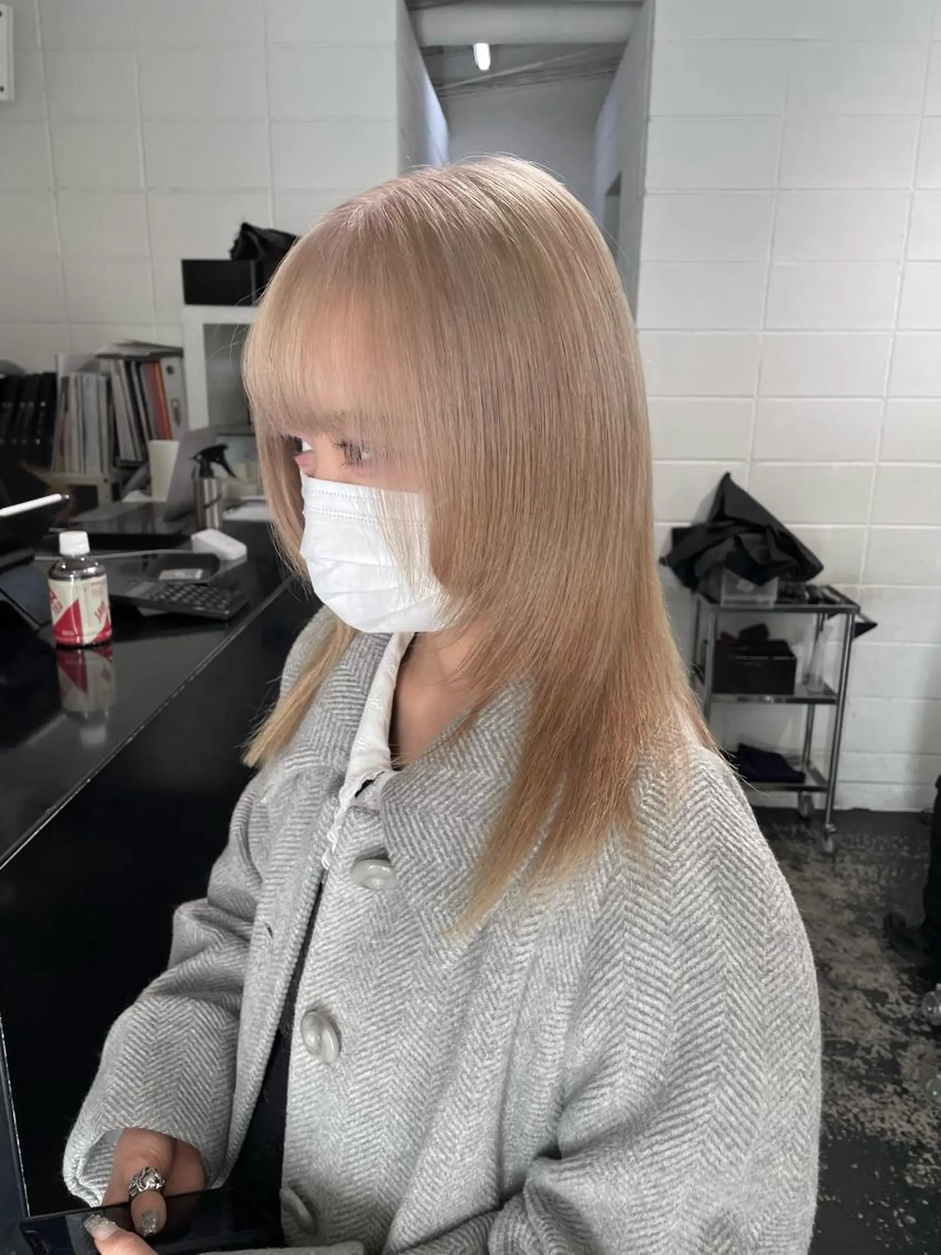 セミロング カラー パーマ ヘアアレンジ メンズ キッズ ネイル マツエク・マツパ アイブロウ メンズブリーチ ブリーチ ブロンド カット ヘアカラー トリートメント 艶ハイトーン/ヘア アレンジAYAKAのヘアスタイル