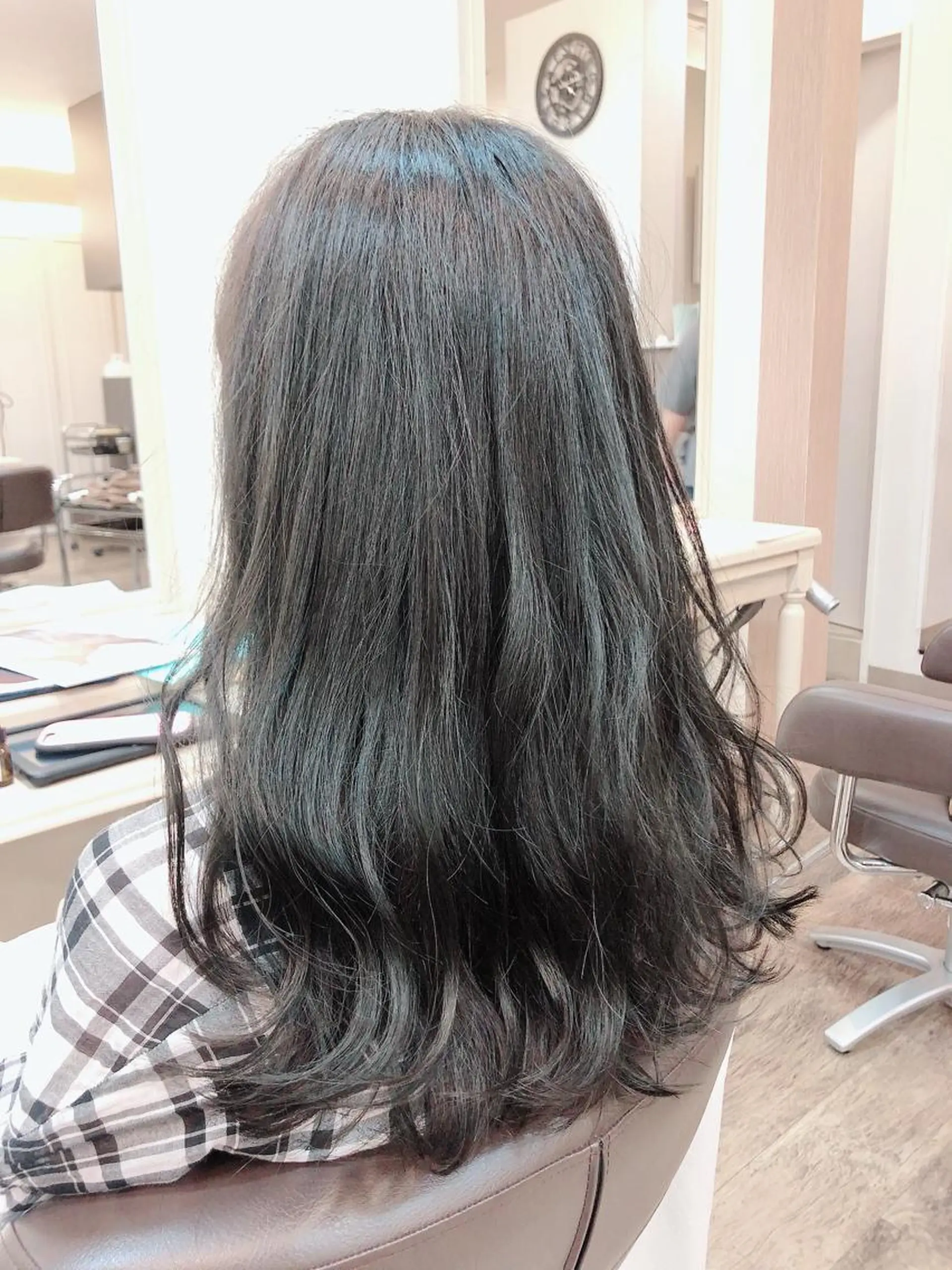 セミロング カラー イルミナカラー スターダスト 尚平 40代からの 髪質改善専門のその他イメージ