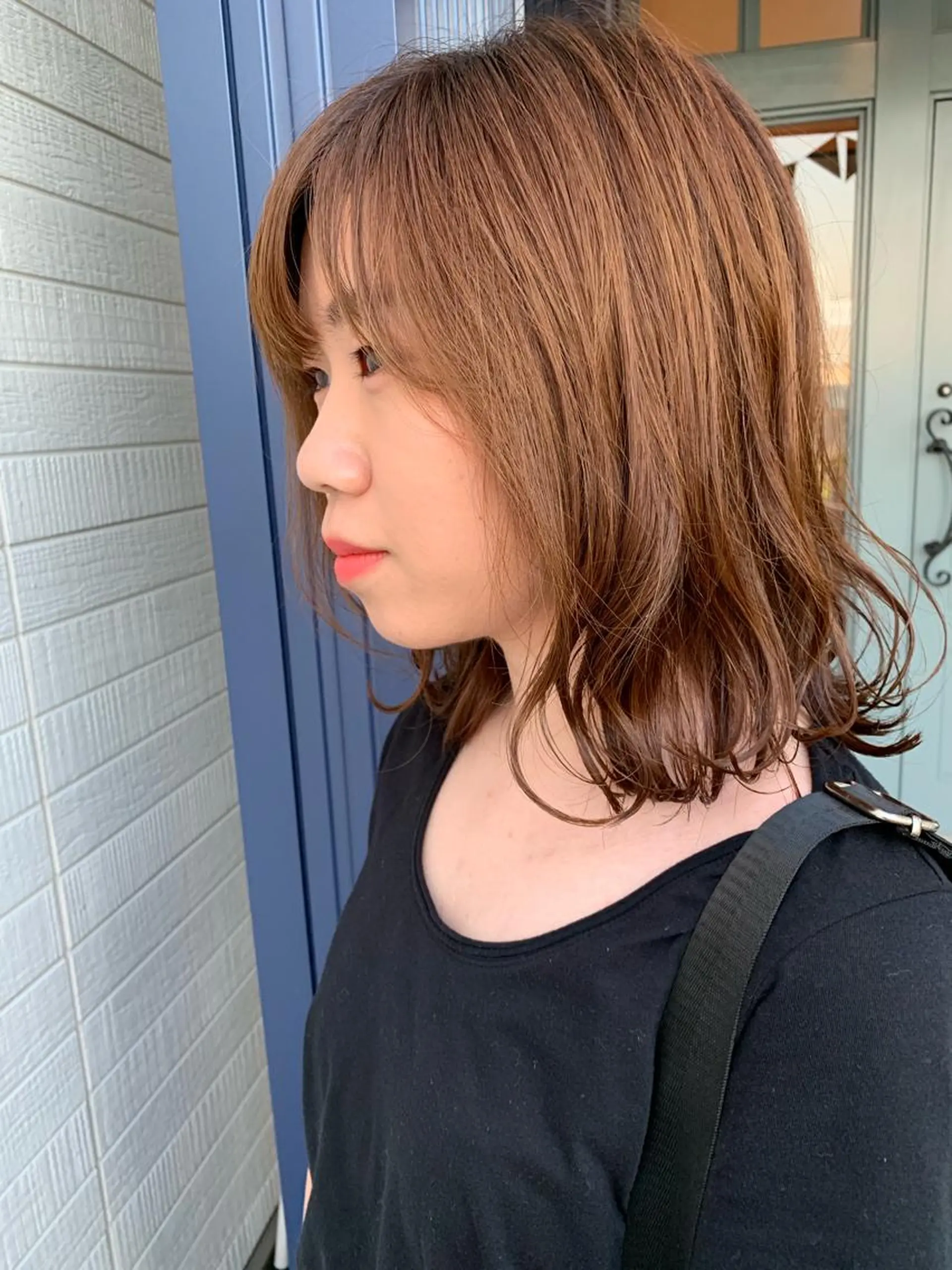 ミディアム パーマ 菅野 愛のヘアスタイル