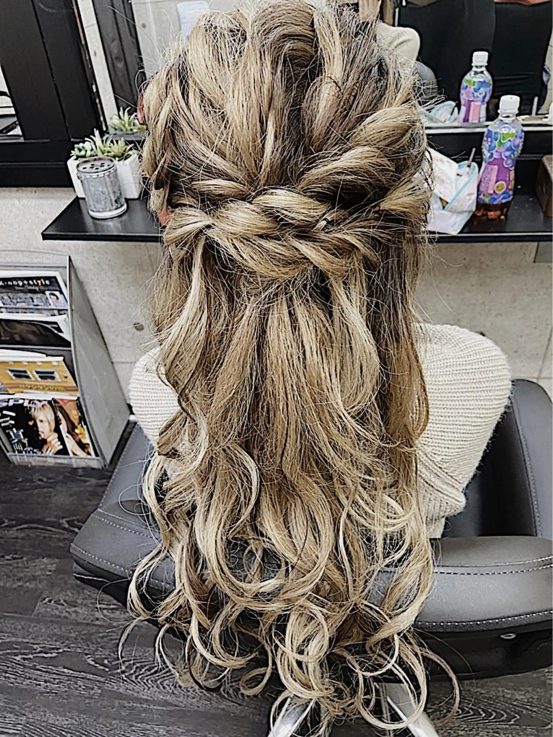 ロング ヘアアレンジ ハーフアップ デート 京都最安価エクステ muuka🦋のヘアスタイル