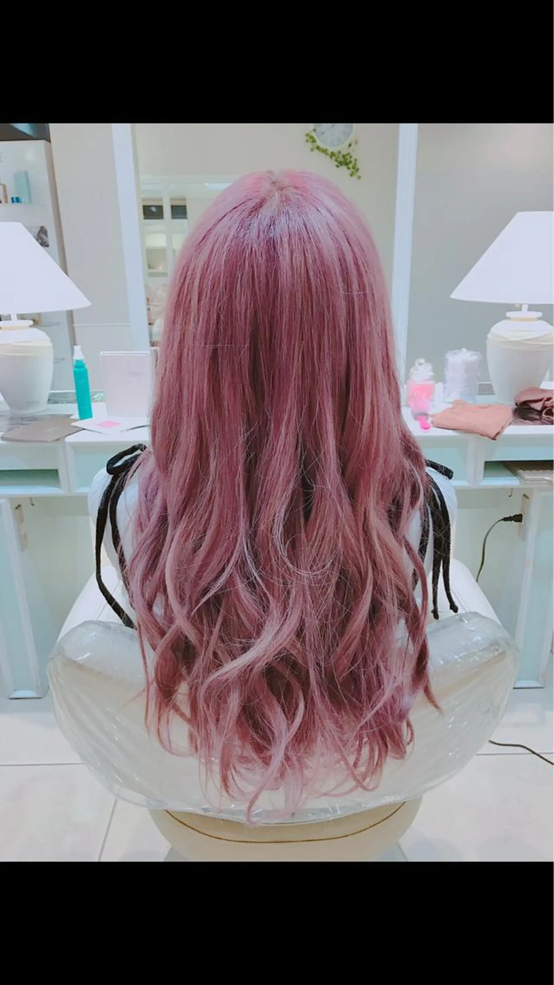 ロング カラー ブリーチ イルミナカラー Miku🪄💫 フェイスレイヤーのヘアスタイル