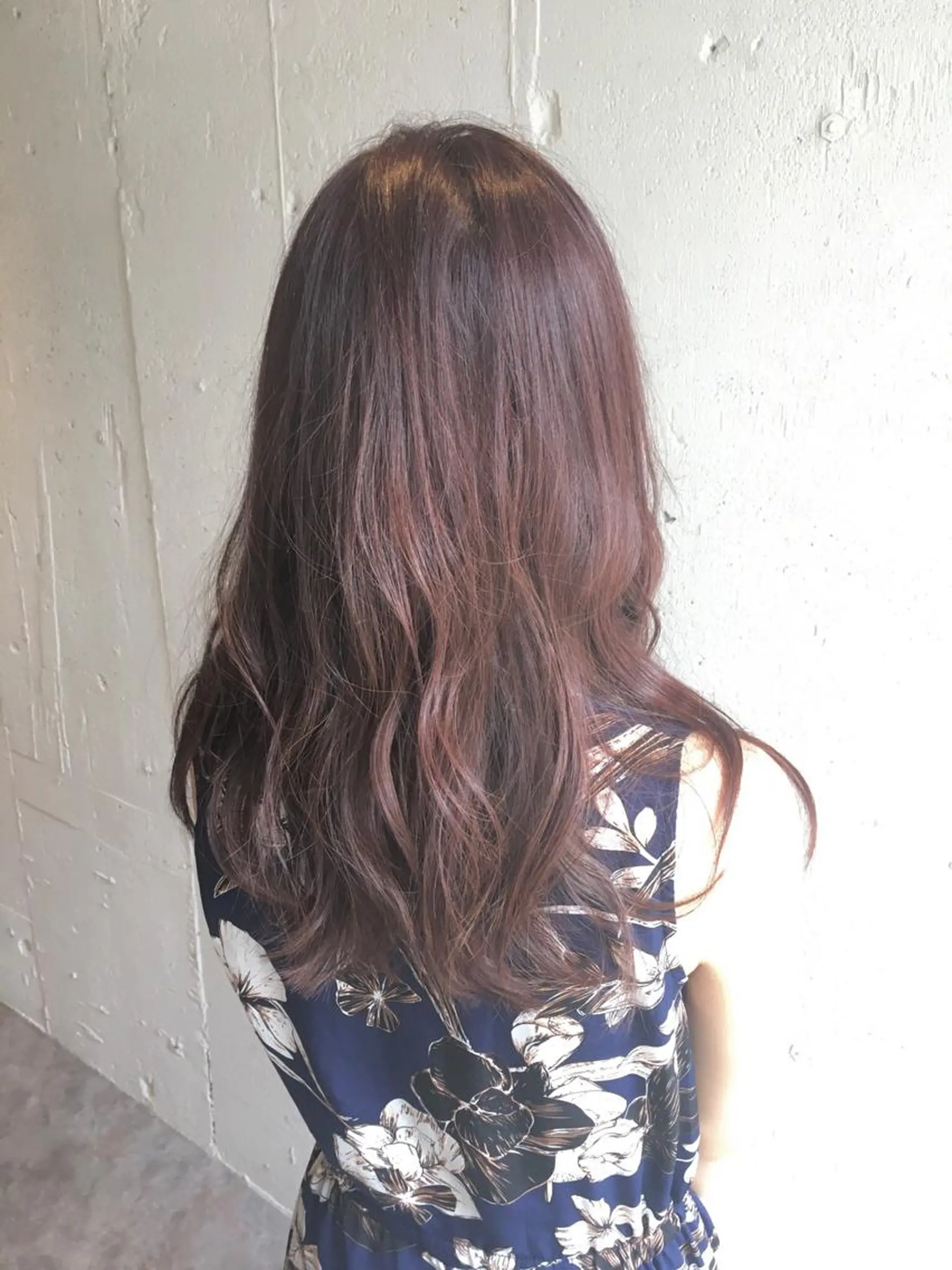 ミディアム カラー ピンクカラー レイヤー/大人メンズ パーマ🌀 平島拓也のヘアスタイル