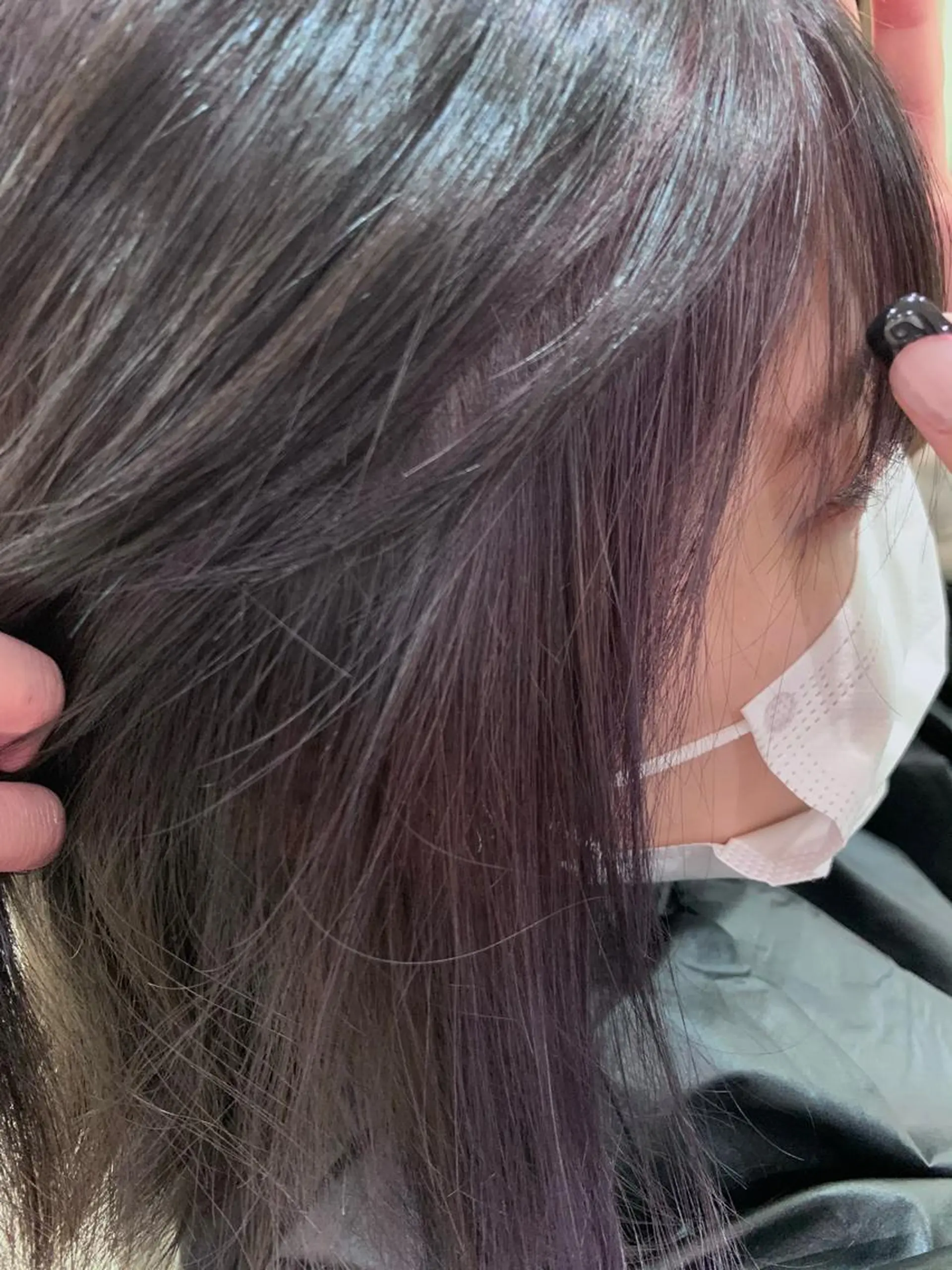 ミディアム カラー 切りっぱなしボブ イヤリングカラー ボブ たなか りなのヘアスタイル