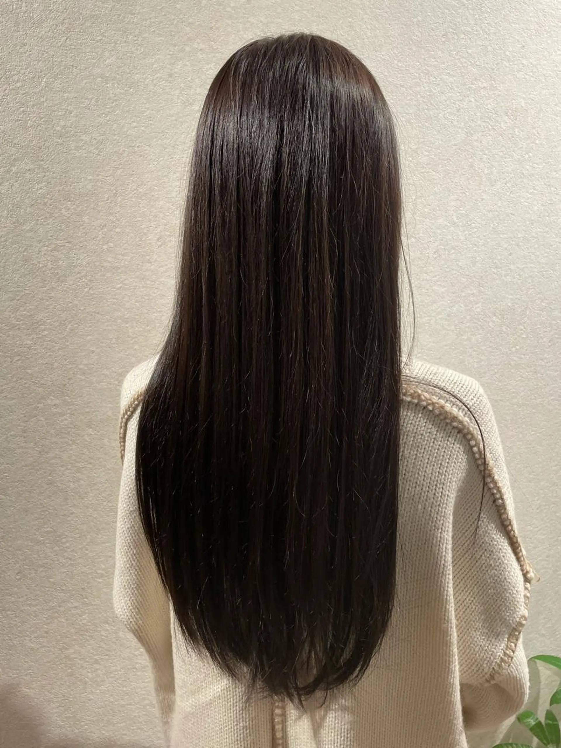 ロング カラー 芥川 未優のヘアスタイル